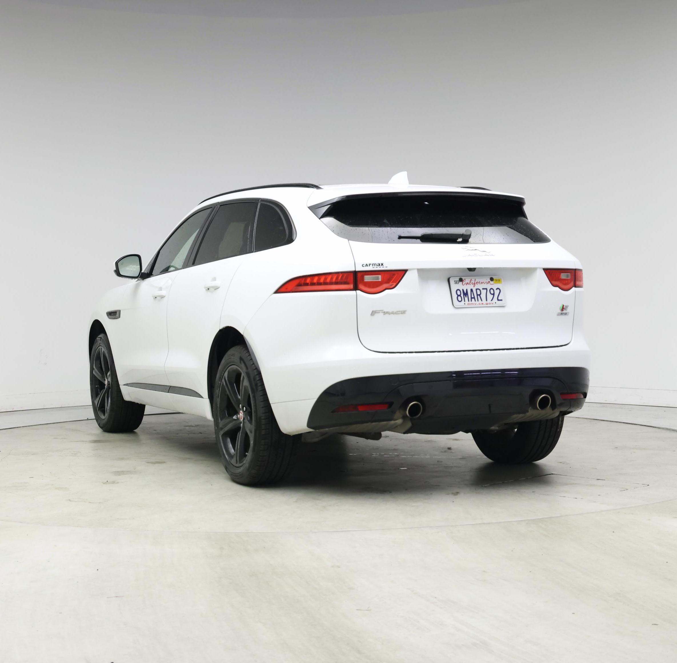 Thumbnail: 2019 Jaguar F-Pace - 2