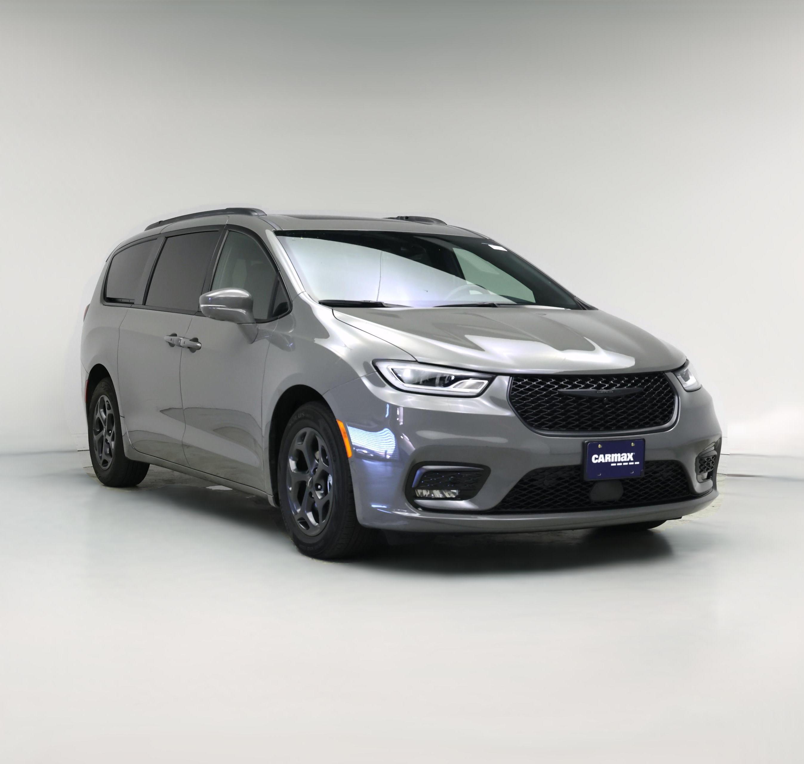 Thumbnail: 2022 Chrysler Pacifica - 1