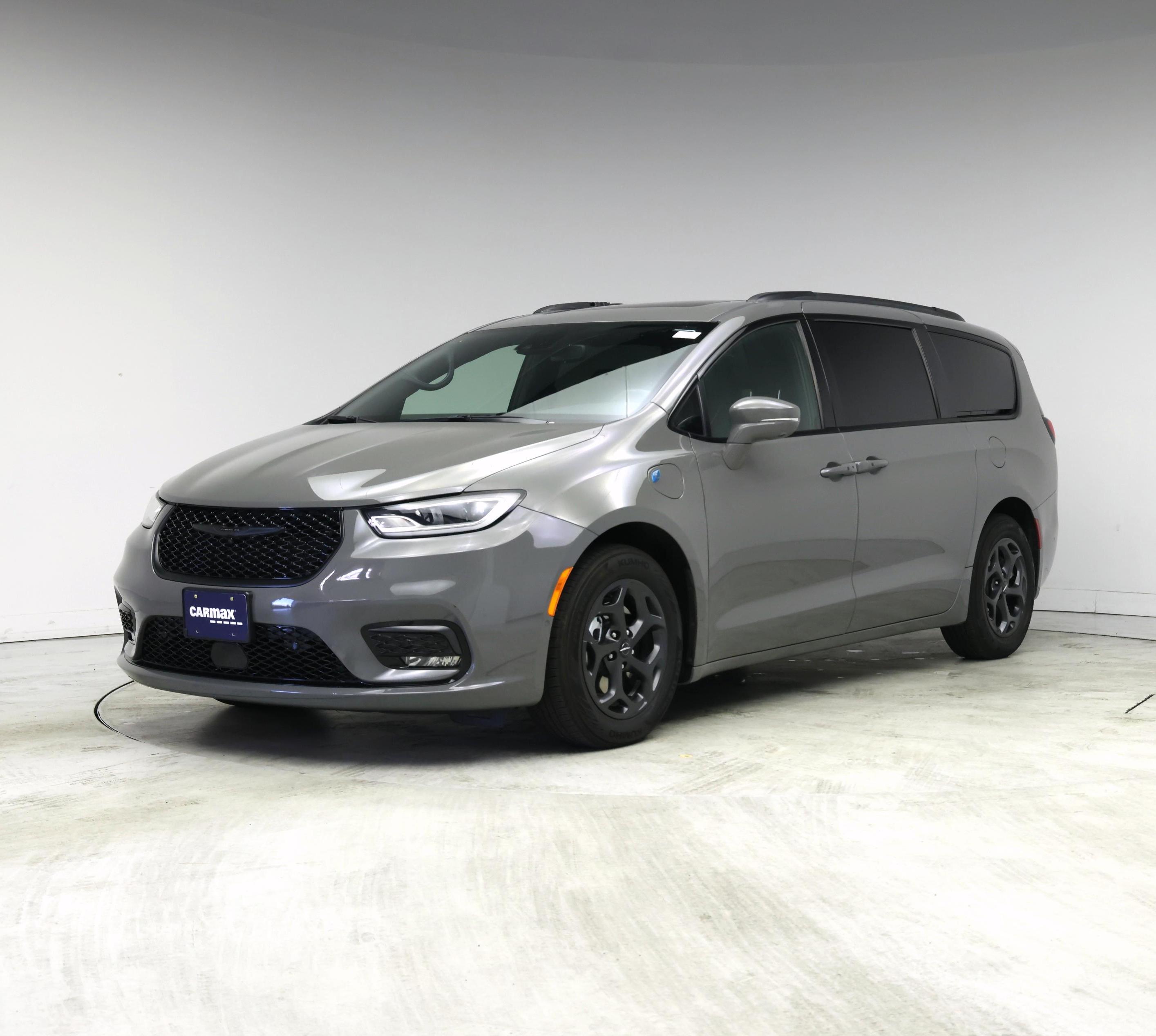 Thumbnail: 2022 Chrysler Pacifica - 4