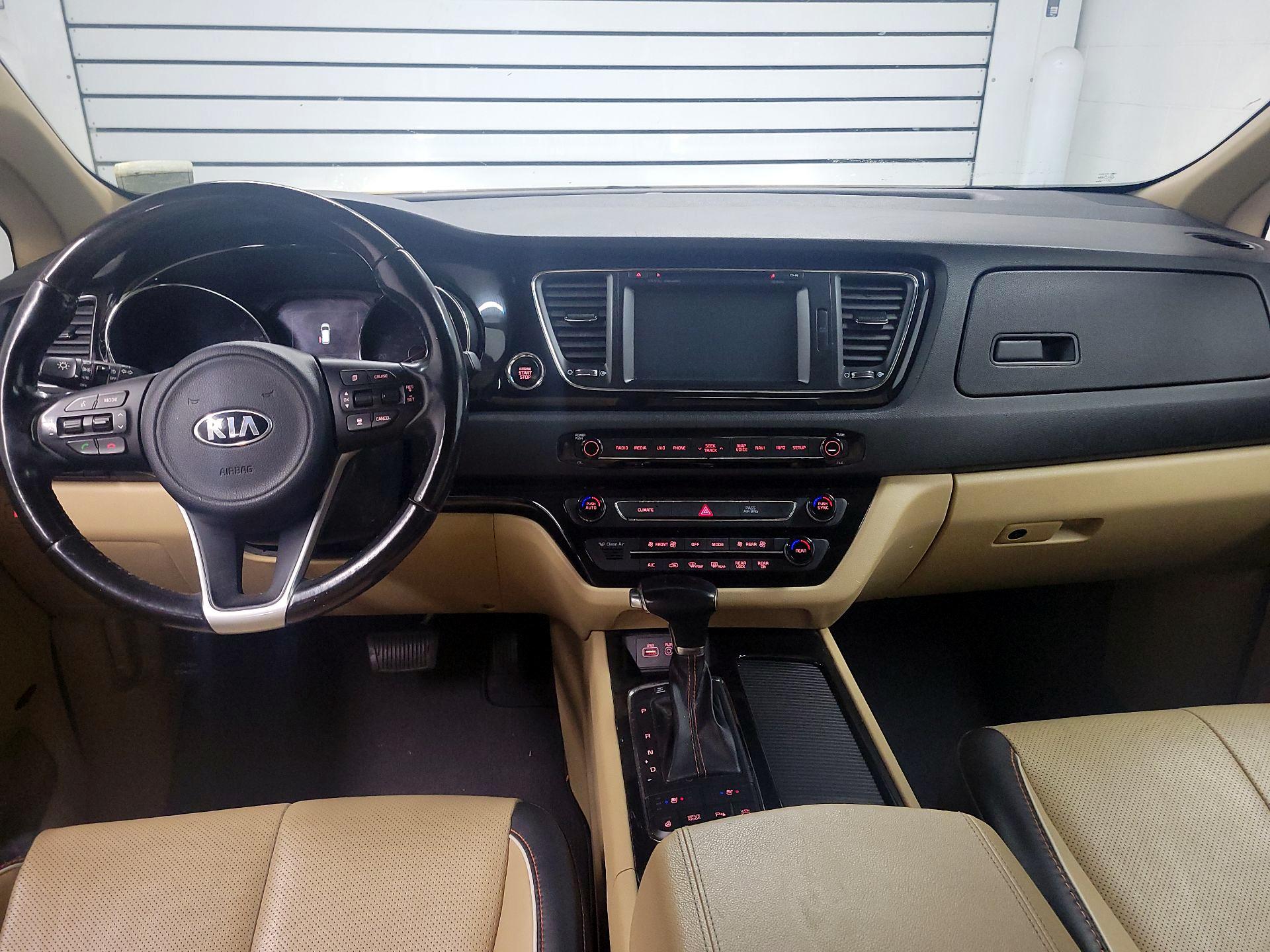 Thumbnail: 2018 Kia Sedona - 9