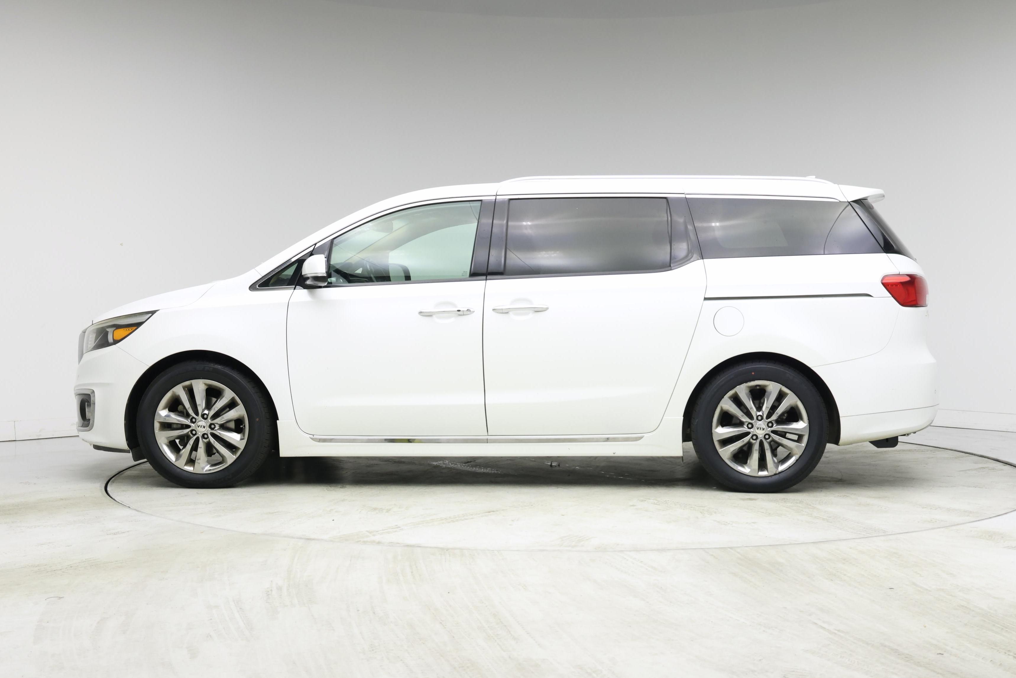 Thumbnail: 2018 Kia Sedona - 3