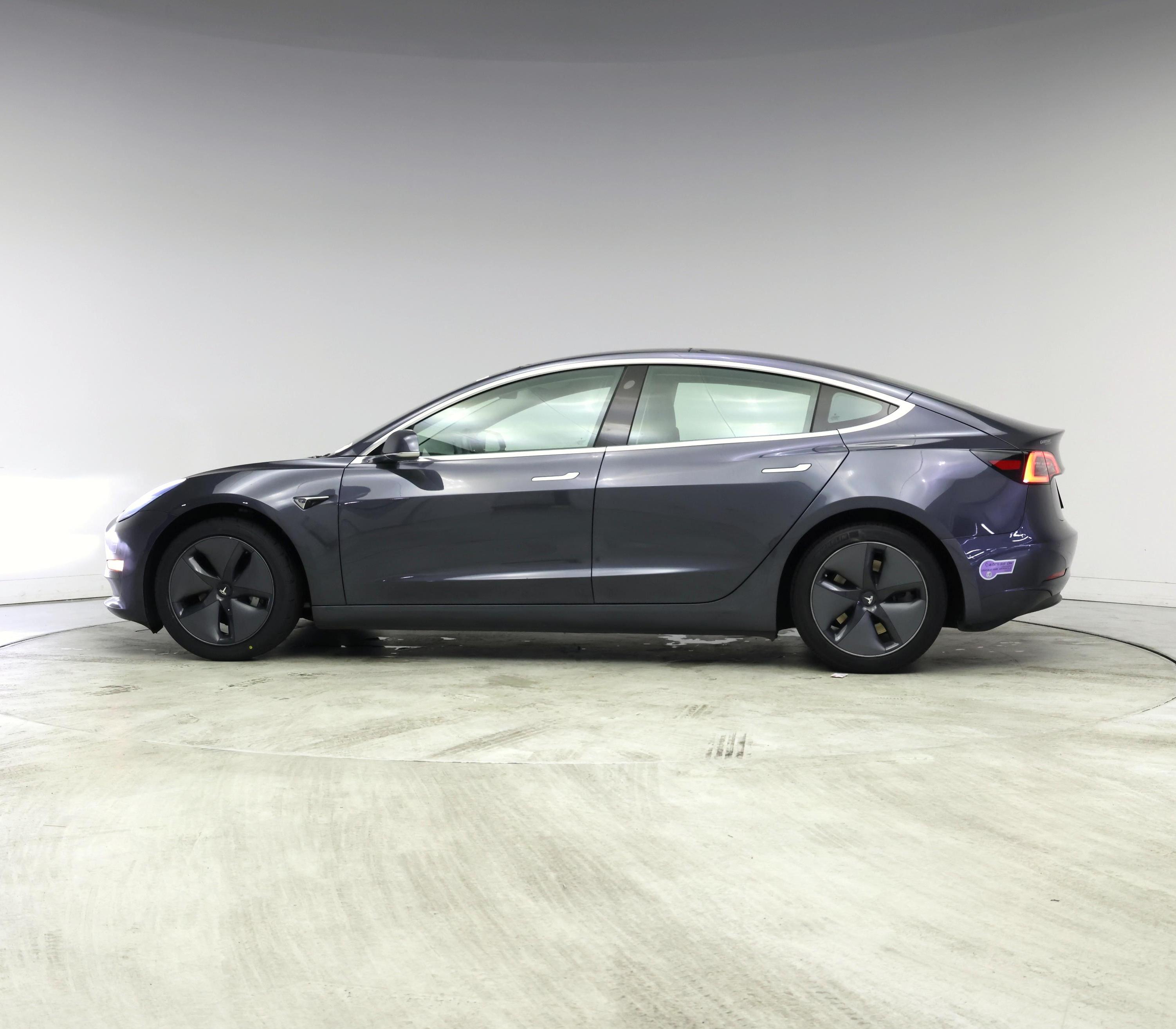 Thumbnail: 2019 Tesla Model 3 - 3