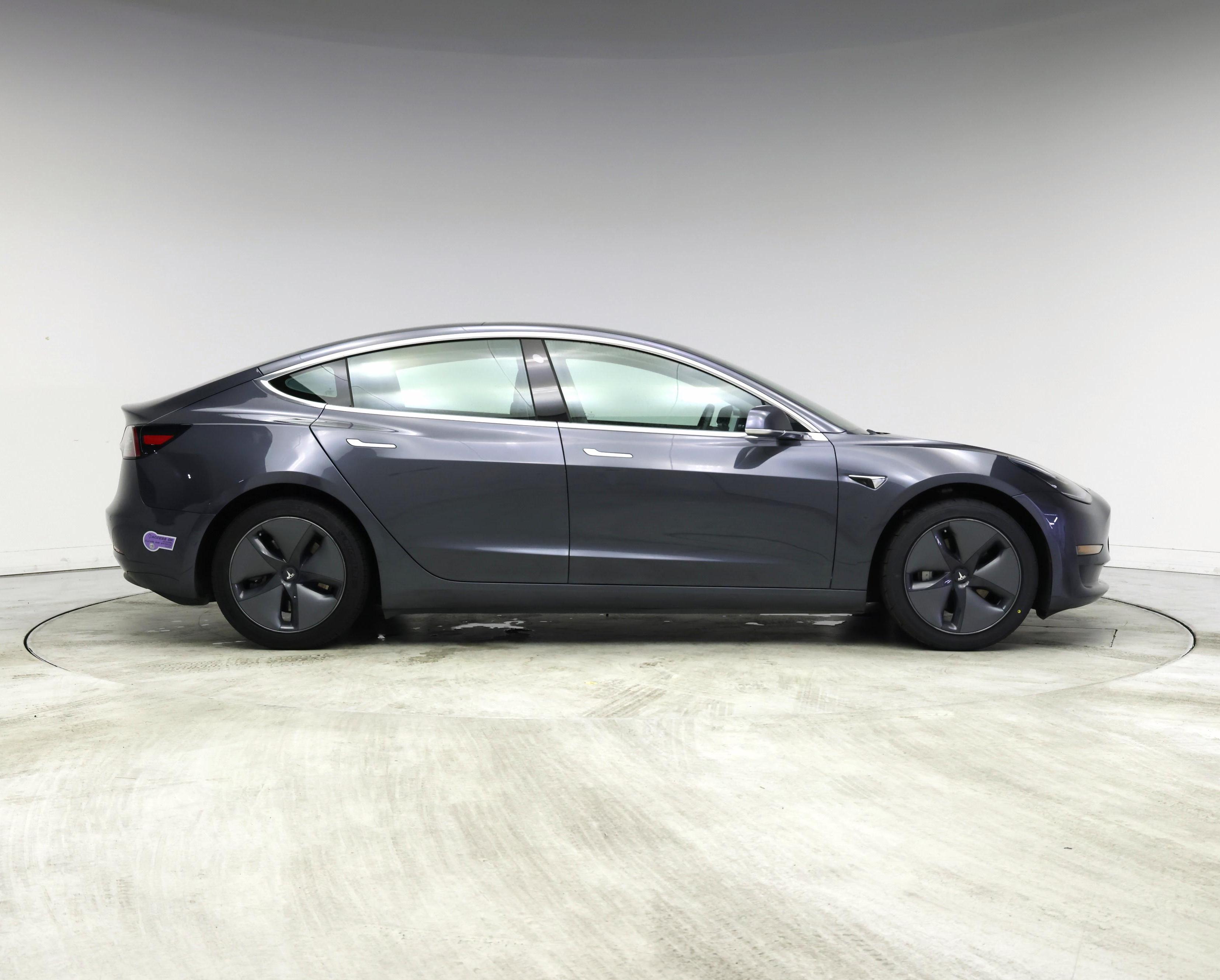 Thumbnail: 2019 Tesla Model 3 - 7
