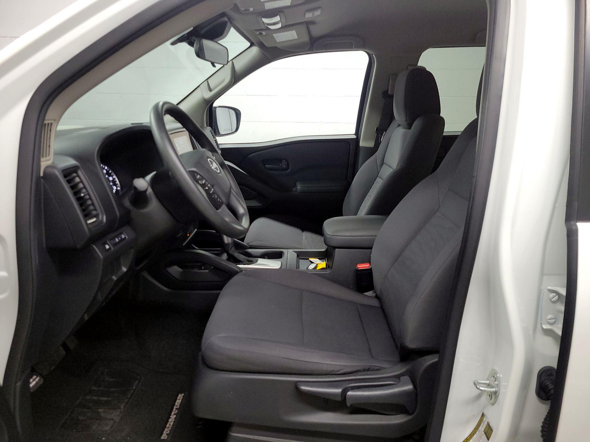 Thumbnail: 2022 Nissan Frontier - 11