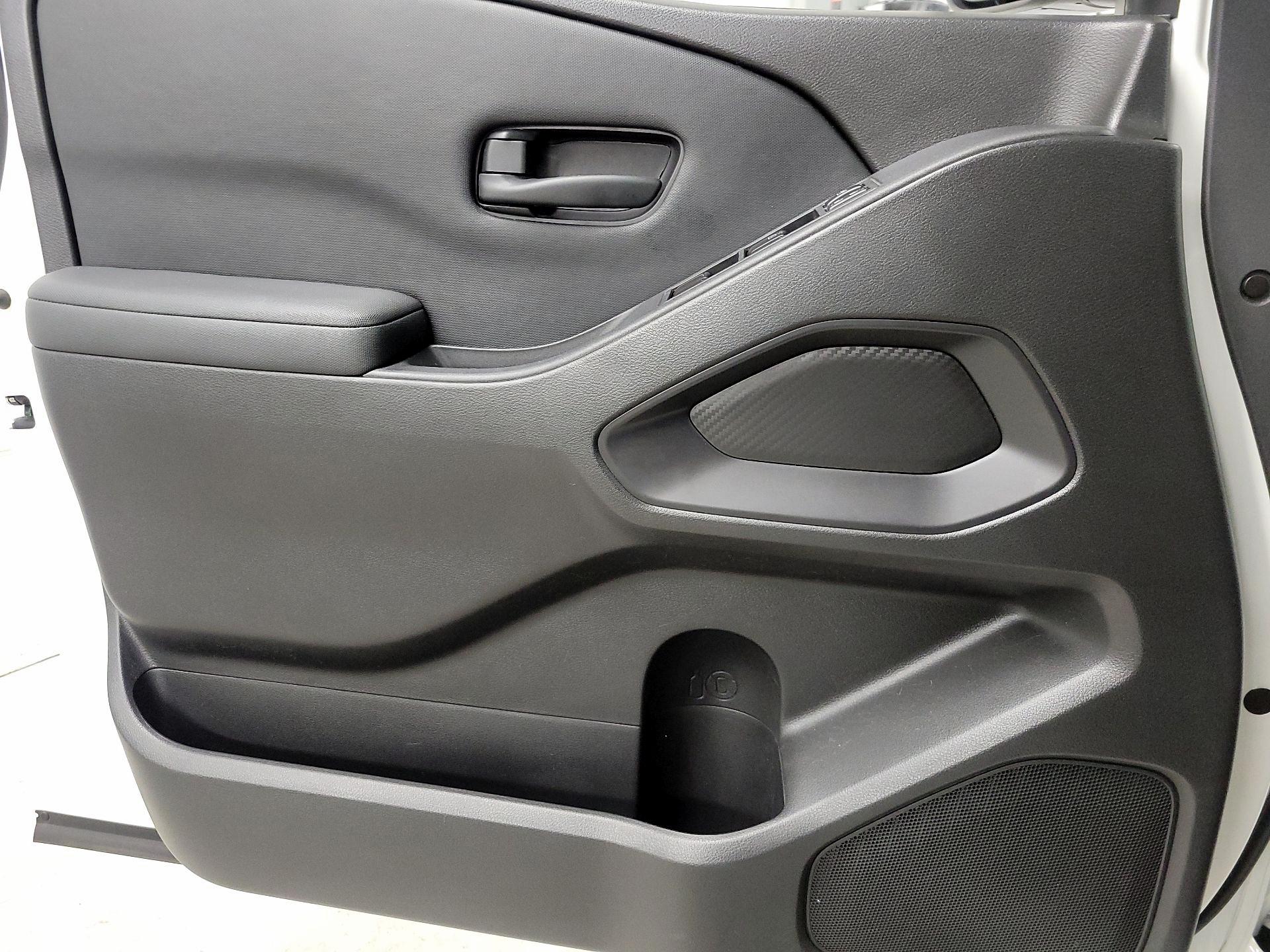 Thumbnail: 2022 Nissan Frontier - 12