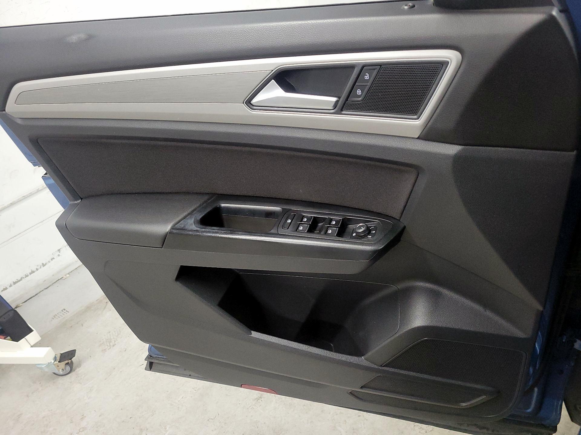 Thumbnail: 2019 Volkswagen Atlas - 12