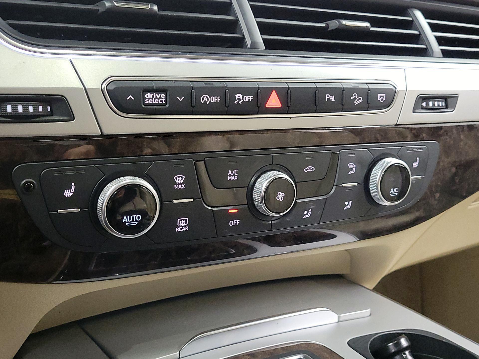 Thumbnail: 2019 Audi Q7 - 14