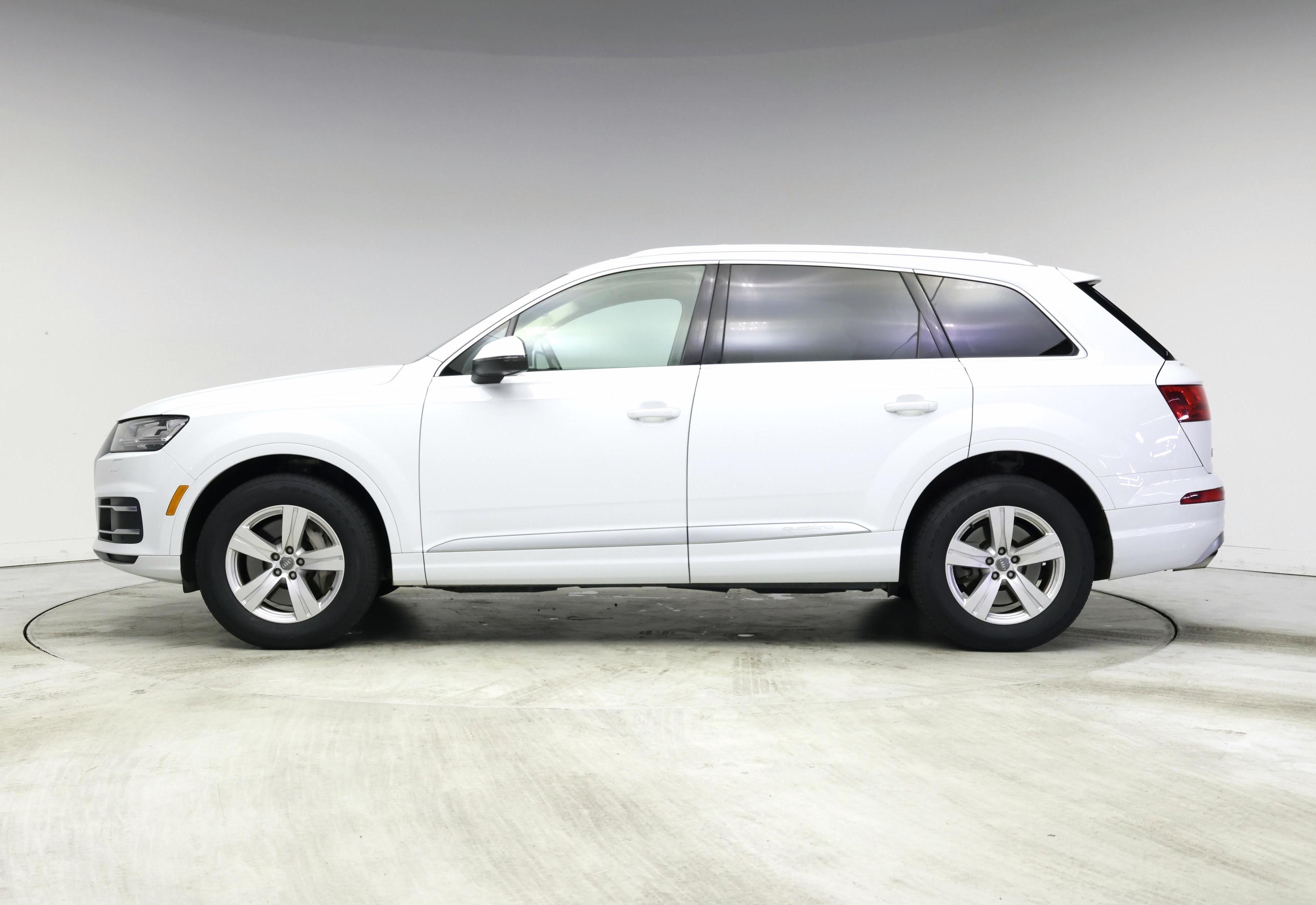 Thumbnail: 2019 Audi Q7 - 3