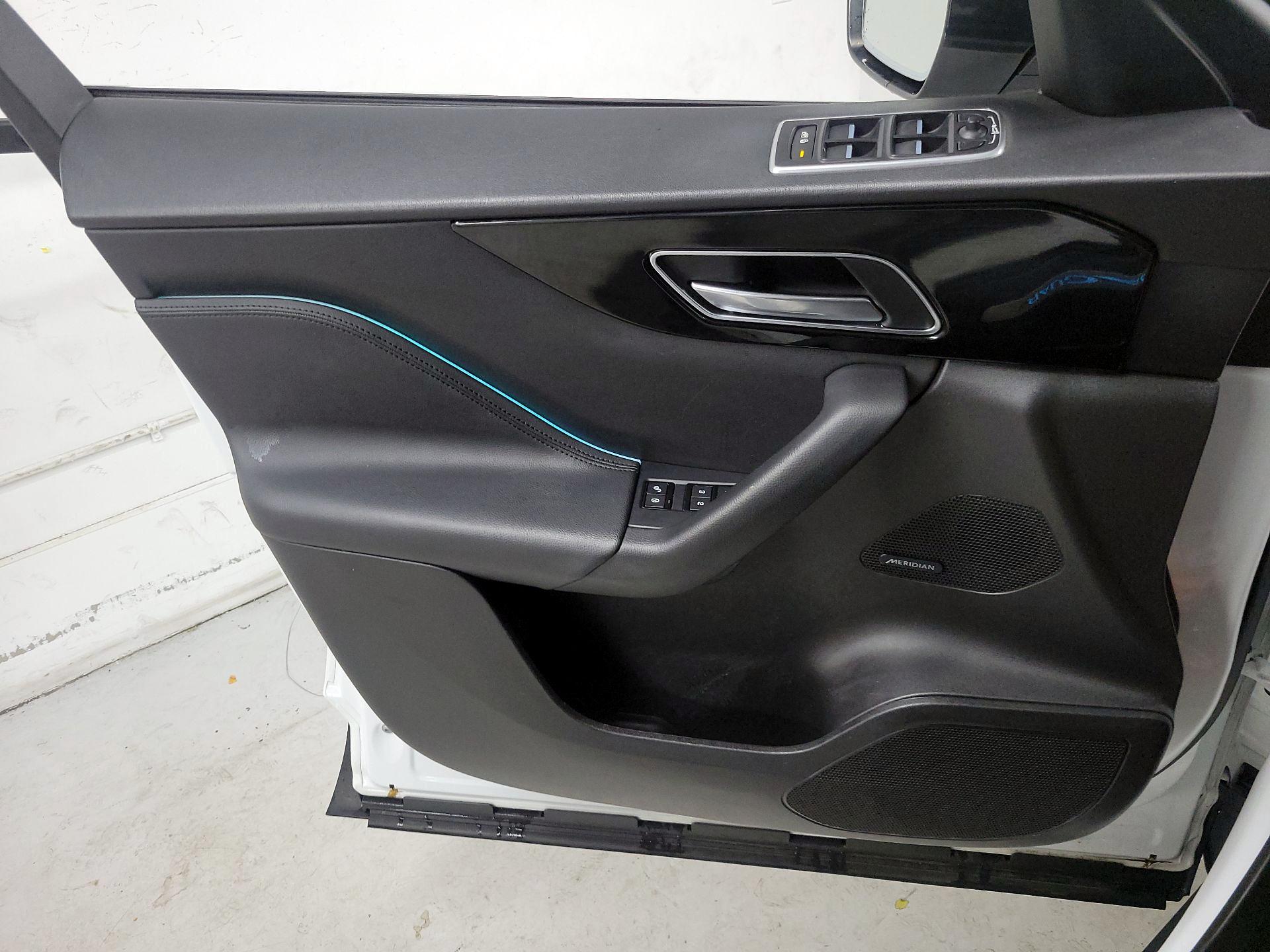 Thumbnail: 2020 Jaguar F-Pace - 12
