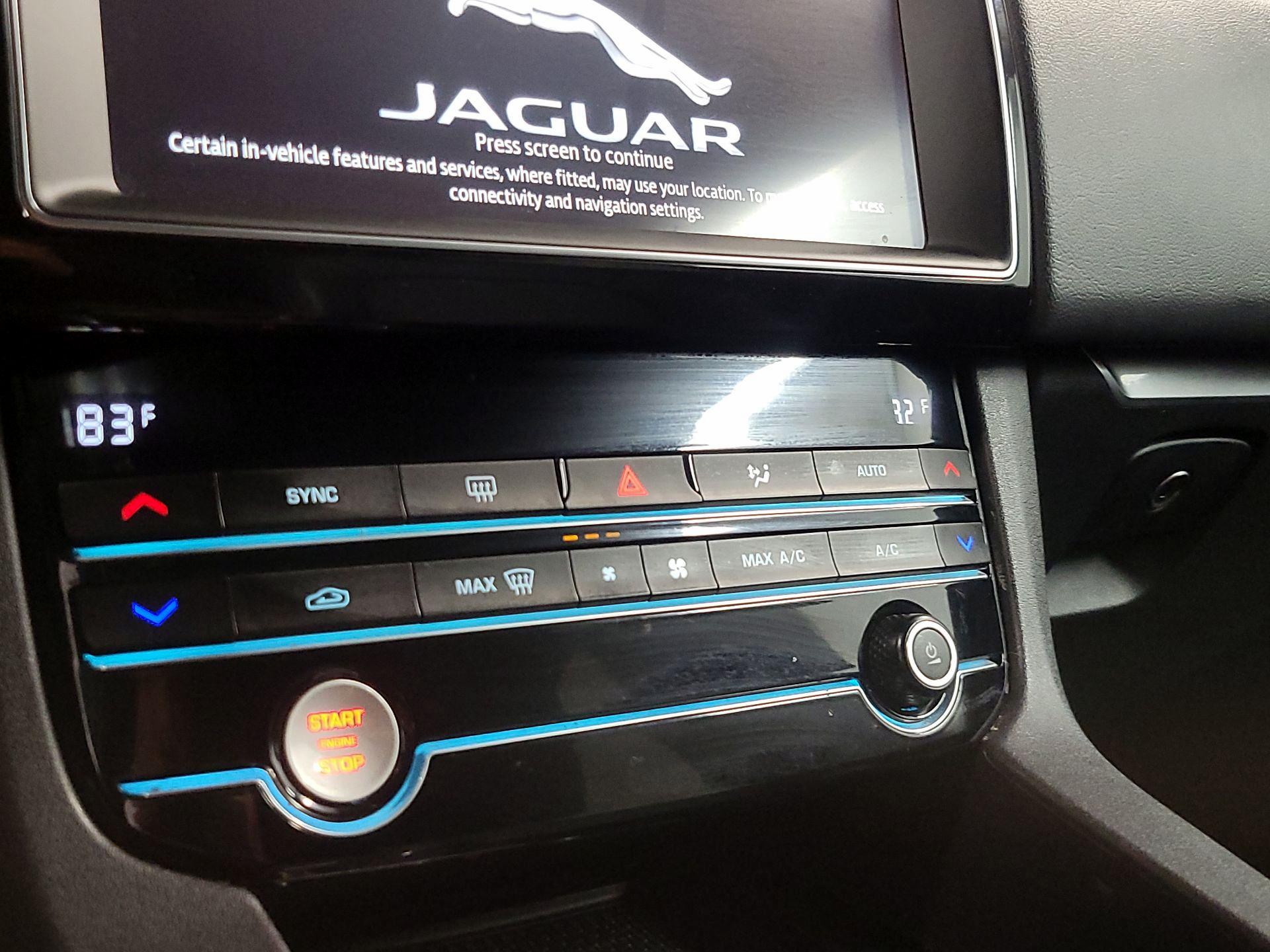 Thumbnail: 2020 Jaguar F-Pace - 16