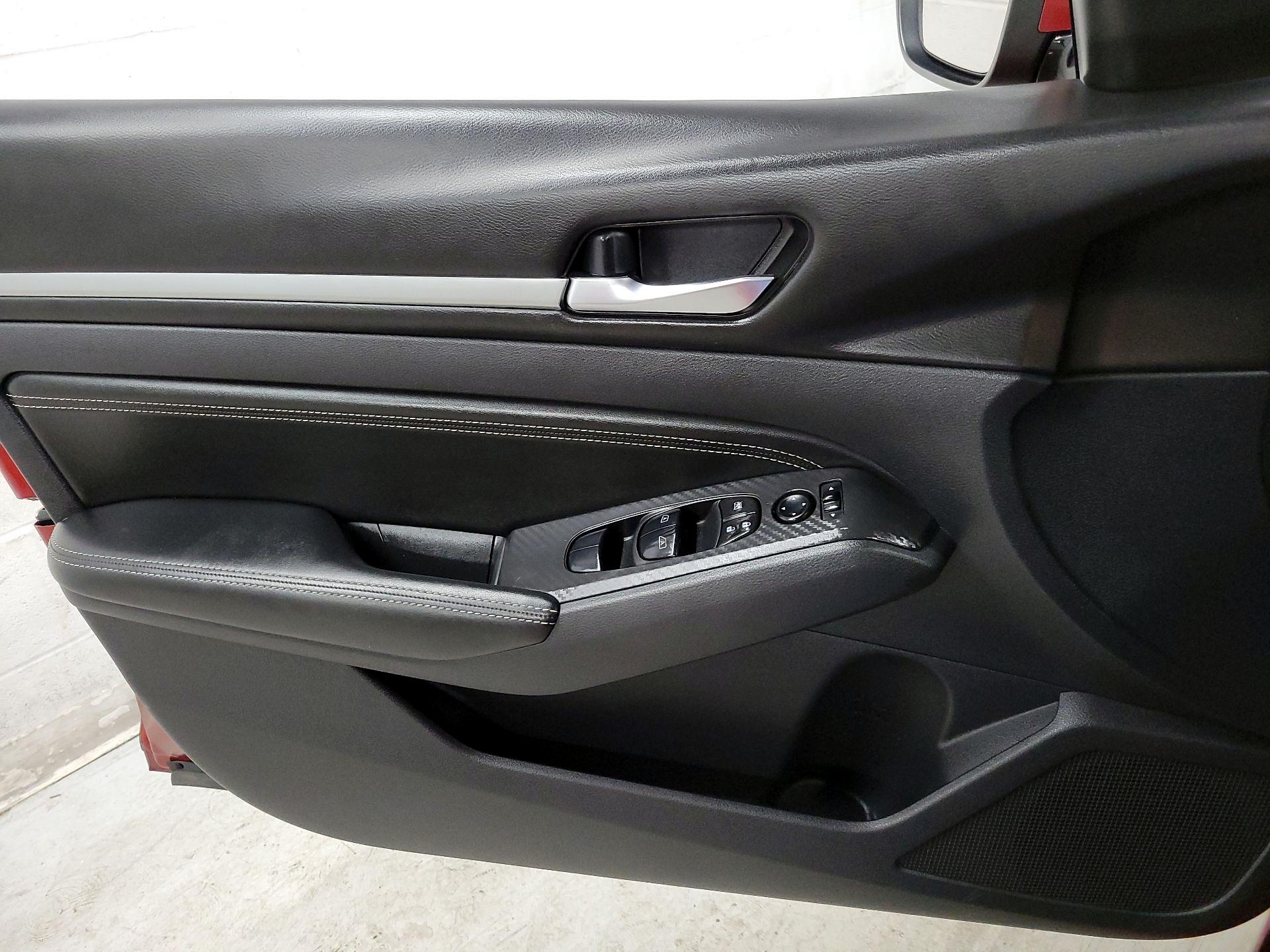 Thumbnail: 2019 Nissan Altima - 12