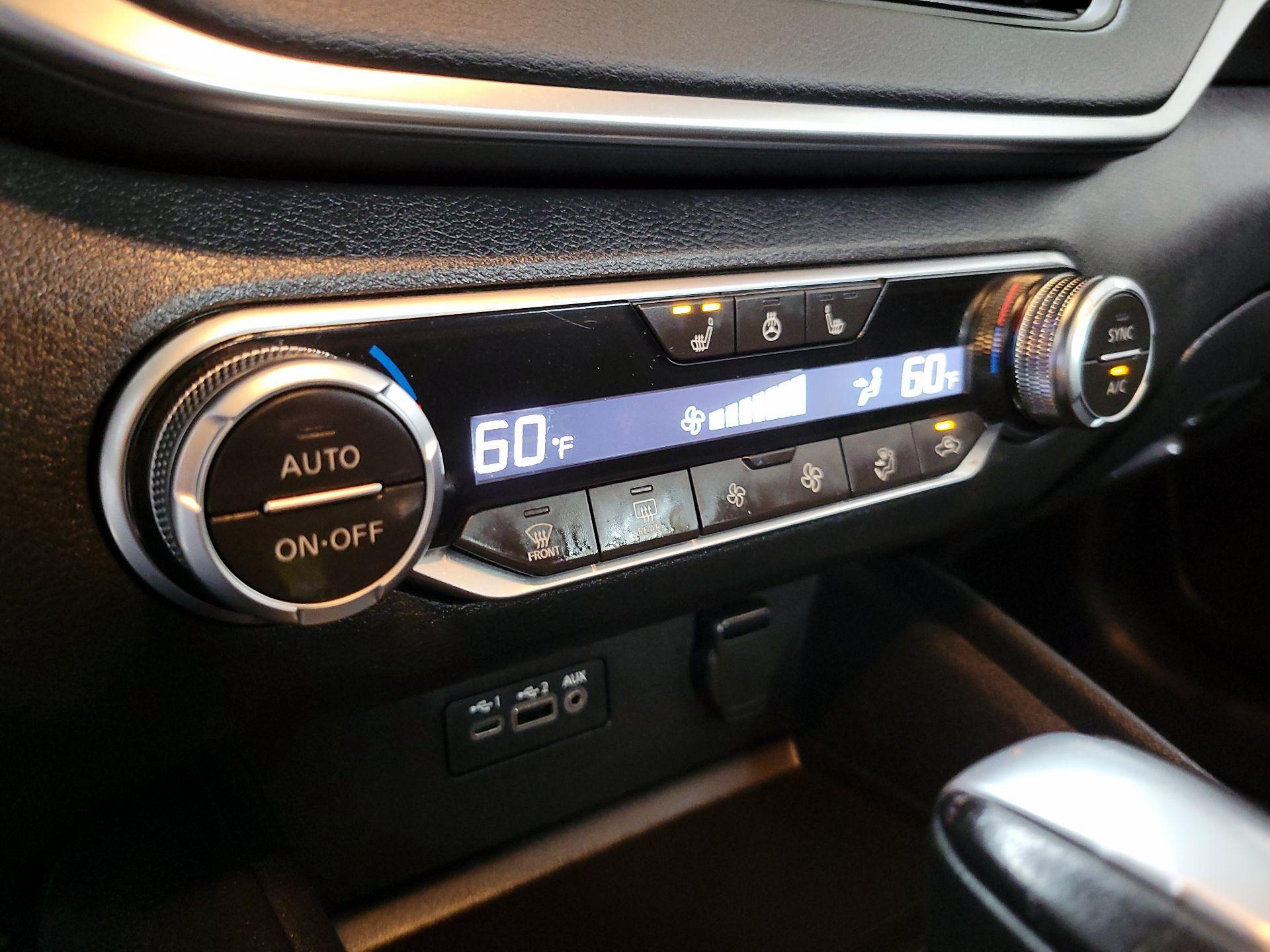 Thumbnail: 2019 Nissan Altima - 16