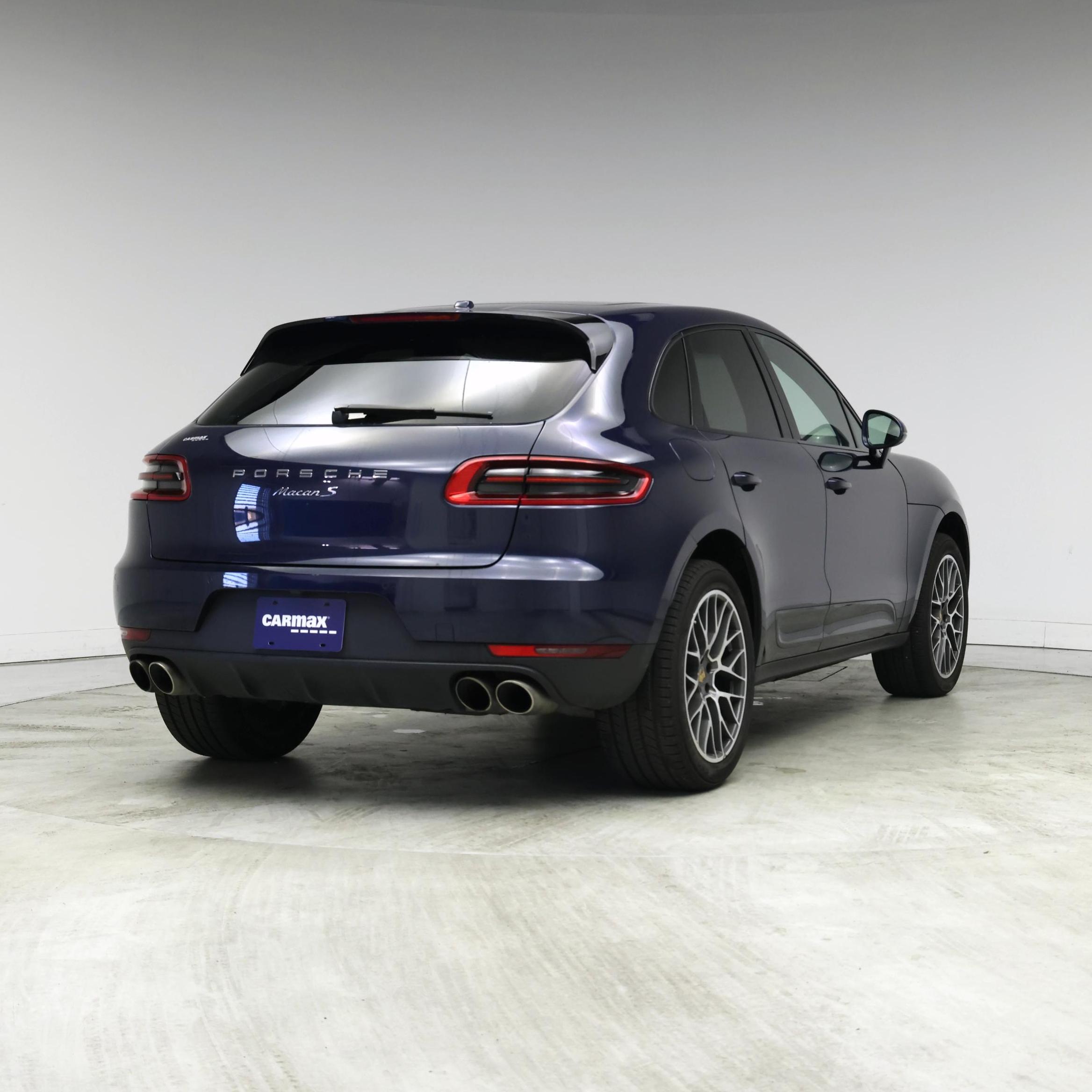 Thumbnail: 2016 Porsche Macan - 8