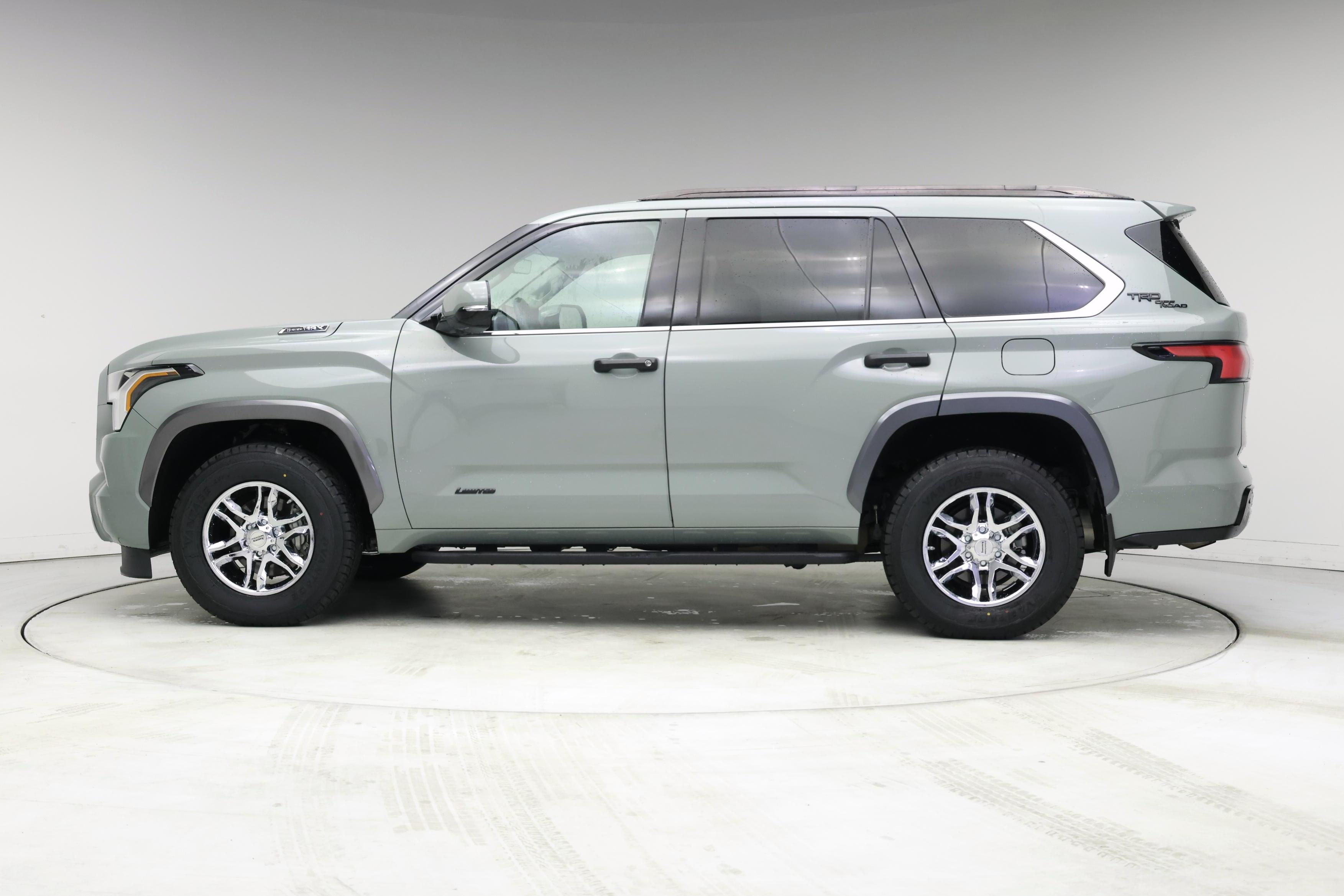 Thumbnail: 2023 Toyota Sequoia - 3