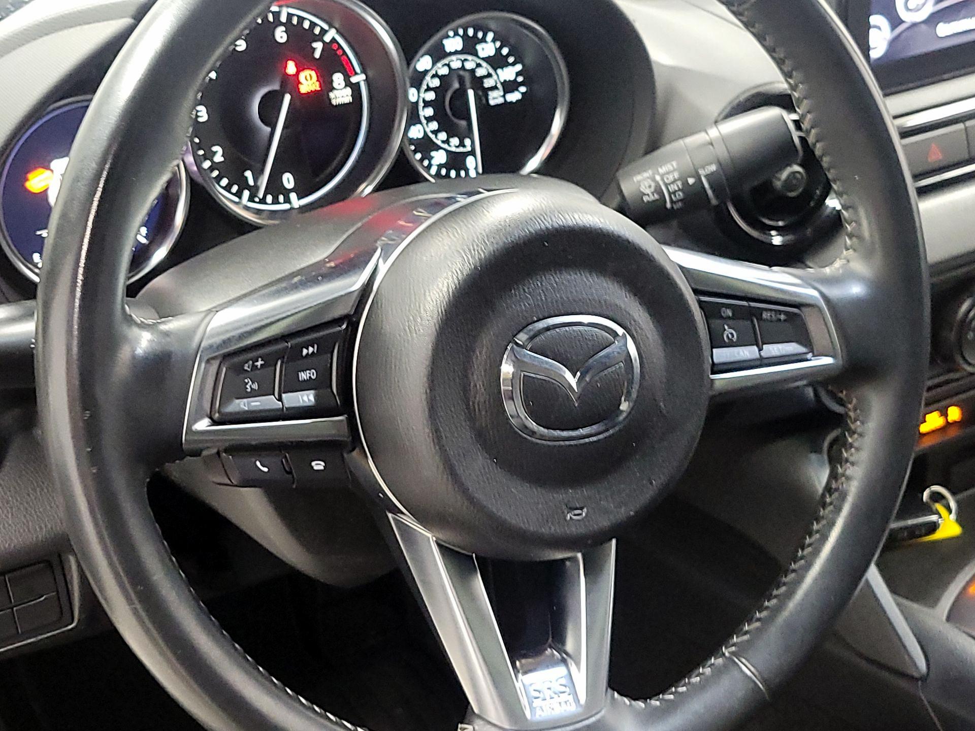 Thumbnail: 2021 Mazda MX-5 Miata - 10