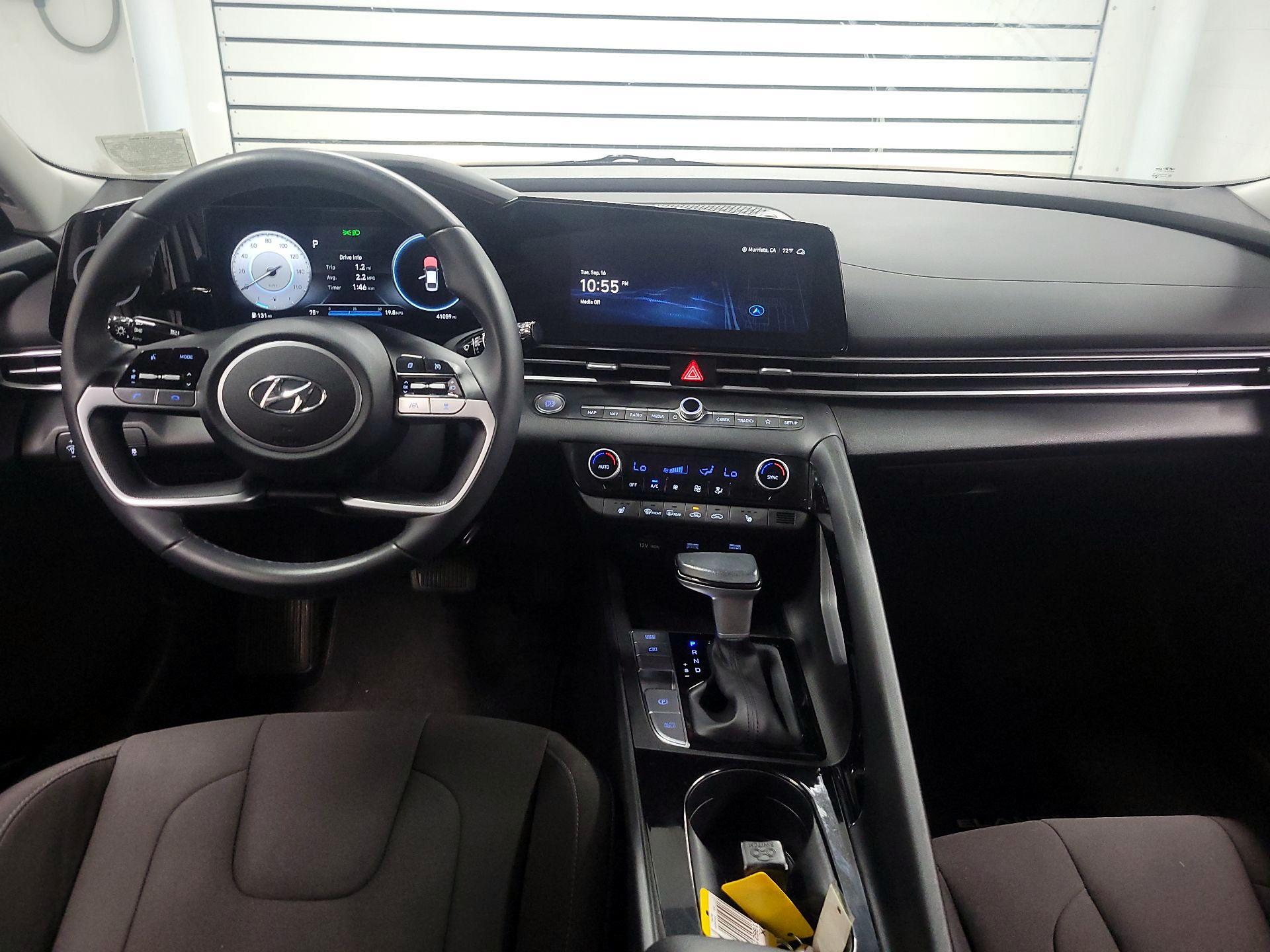 Thumbnail: 2023 Hyundai Elantra - 9