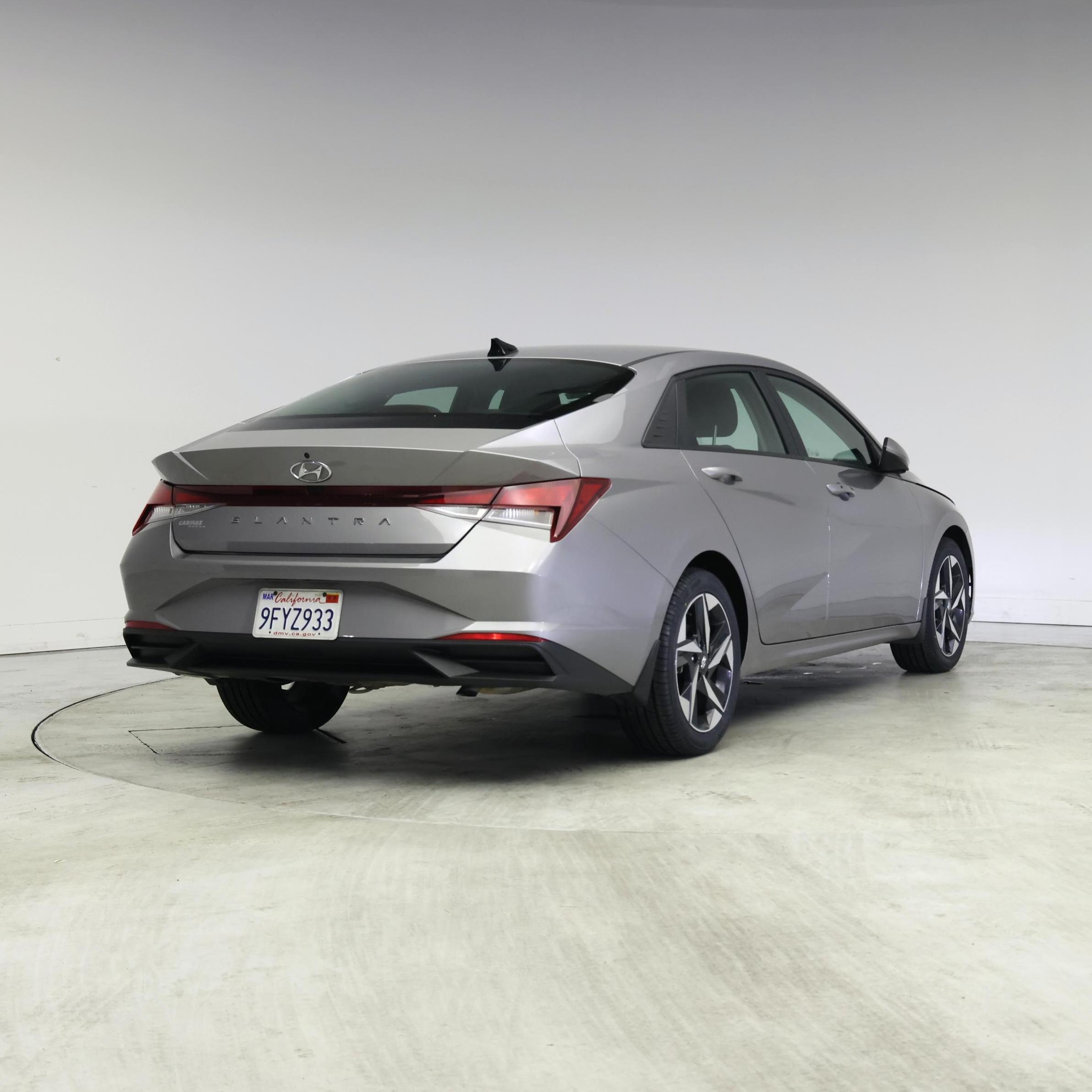 Thumbnail: 2023 Hyundai Elantra - 8