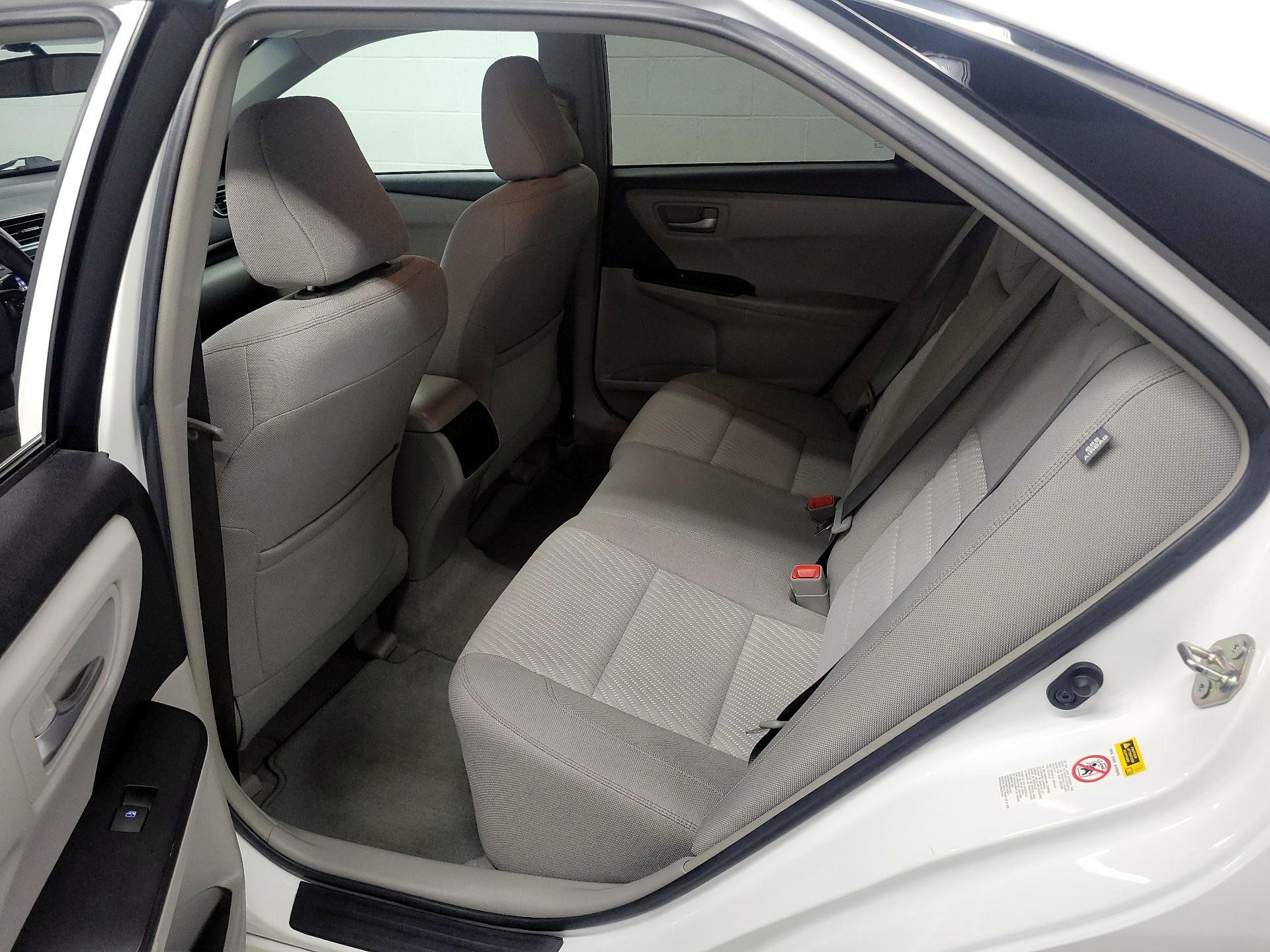 Thumbnail: 2017 Toyota Camry - 19