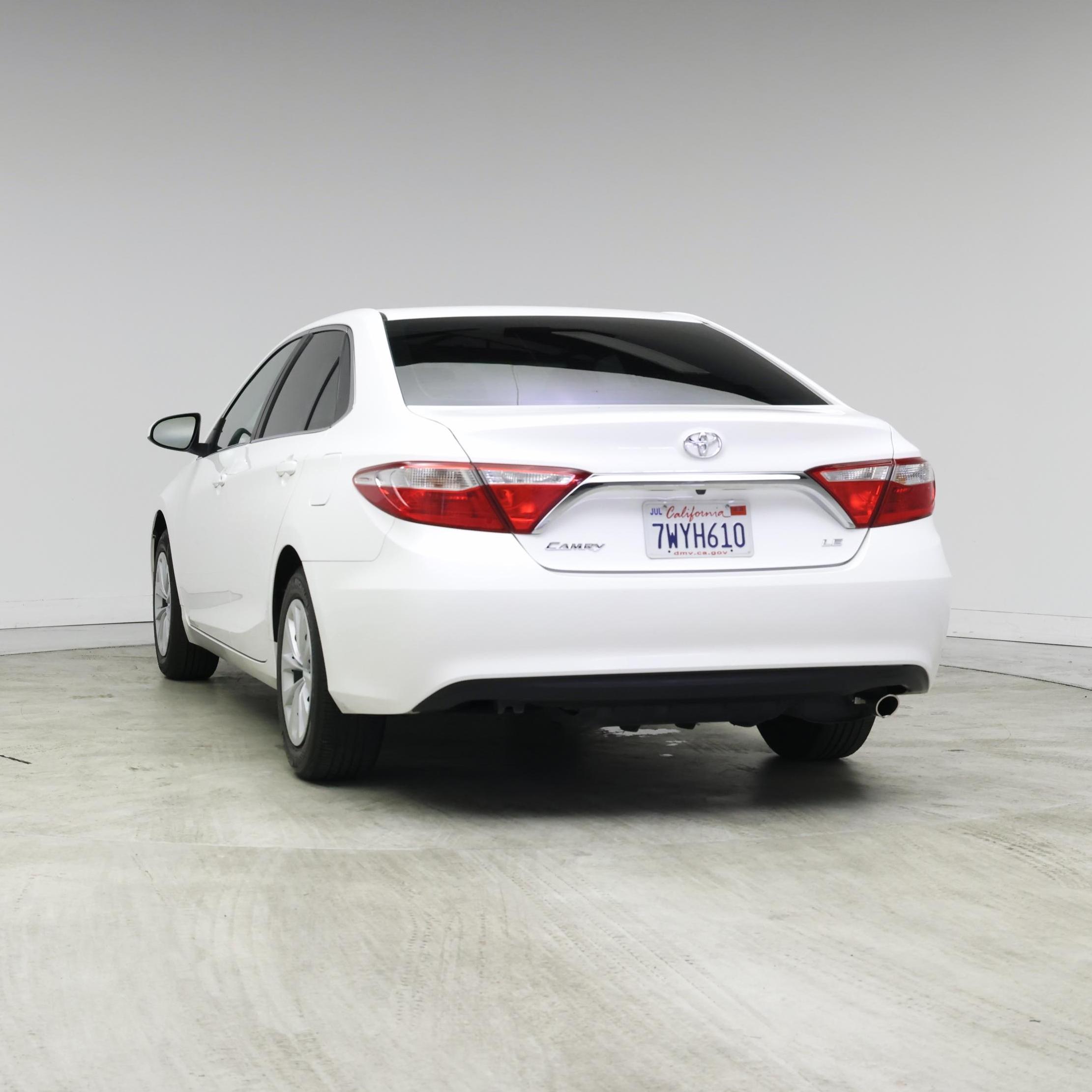 Thumbnail: 2017 Toyota Camry - 6