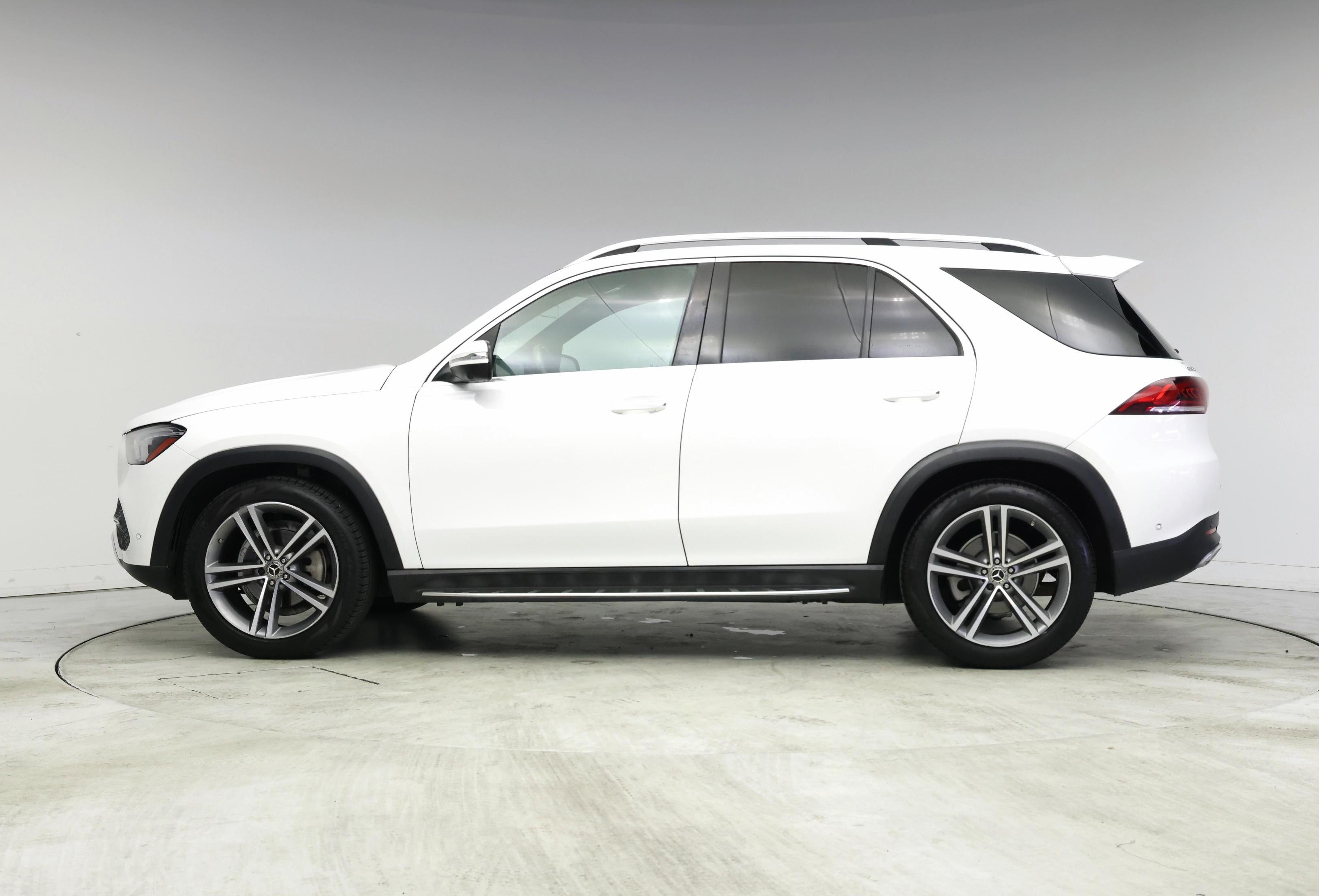 Thumbnail: 2022 Mercedes-Benz GLE - 3