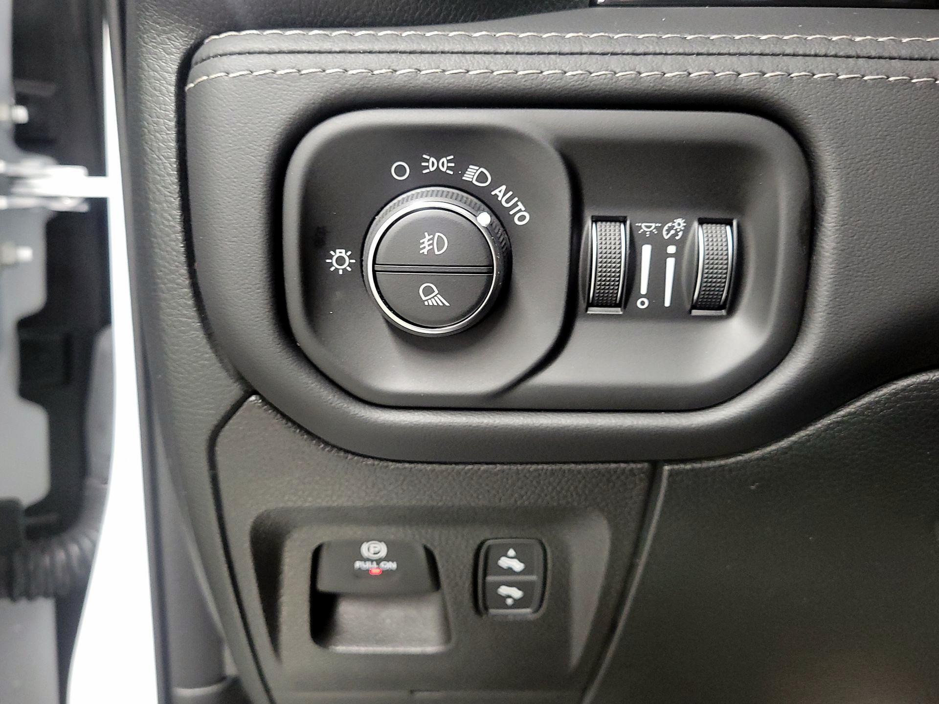 Thumbnail: 2022 RAM 1500 - 13