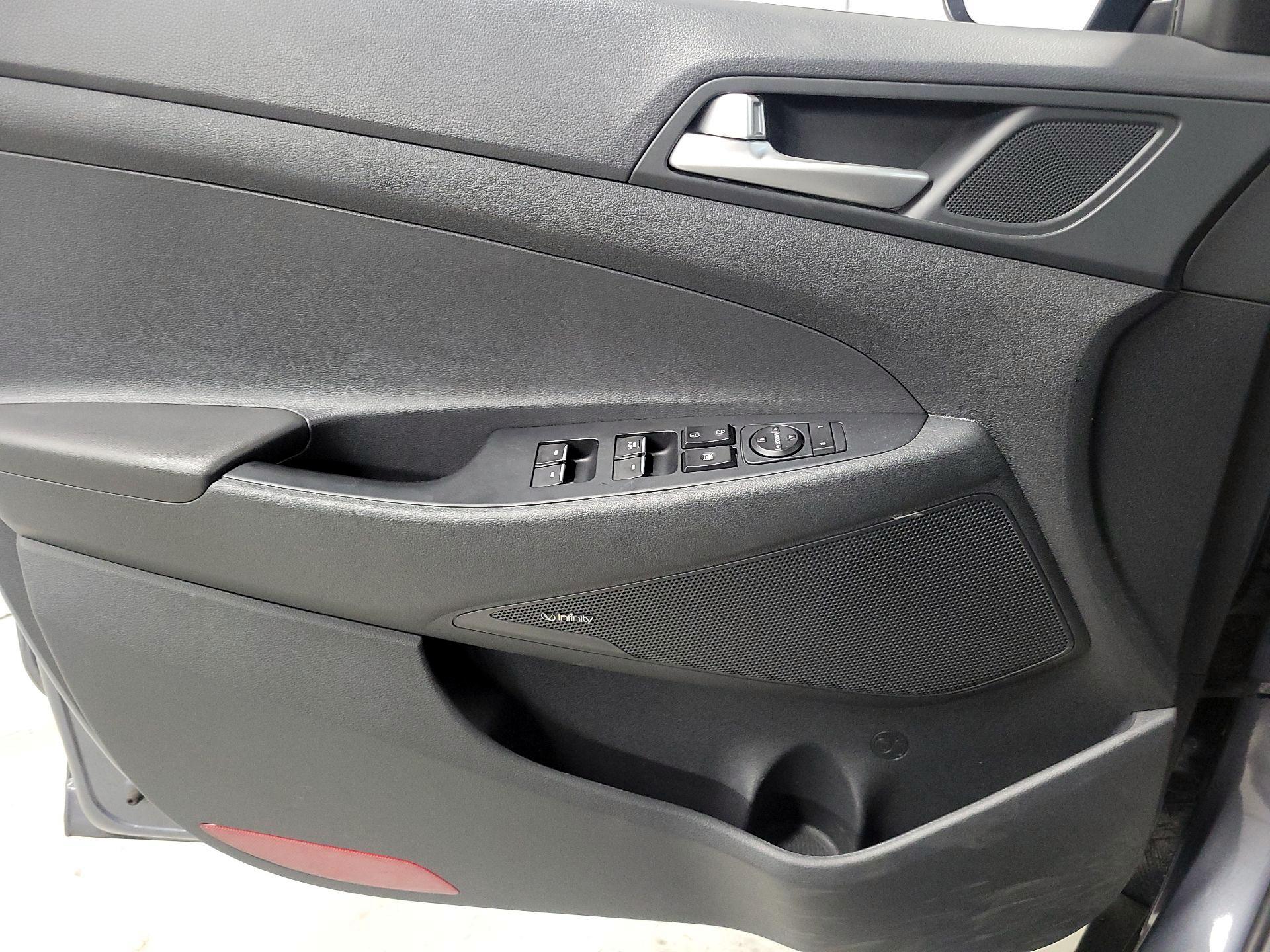 Thumbnail: 2021 Hyundai Tucson - 12
