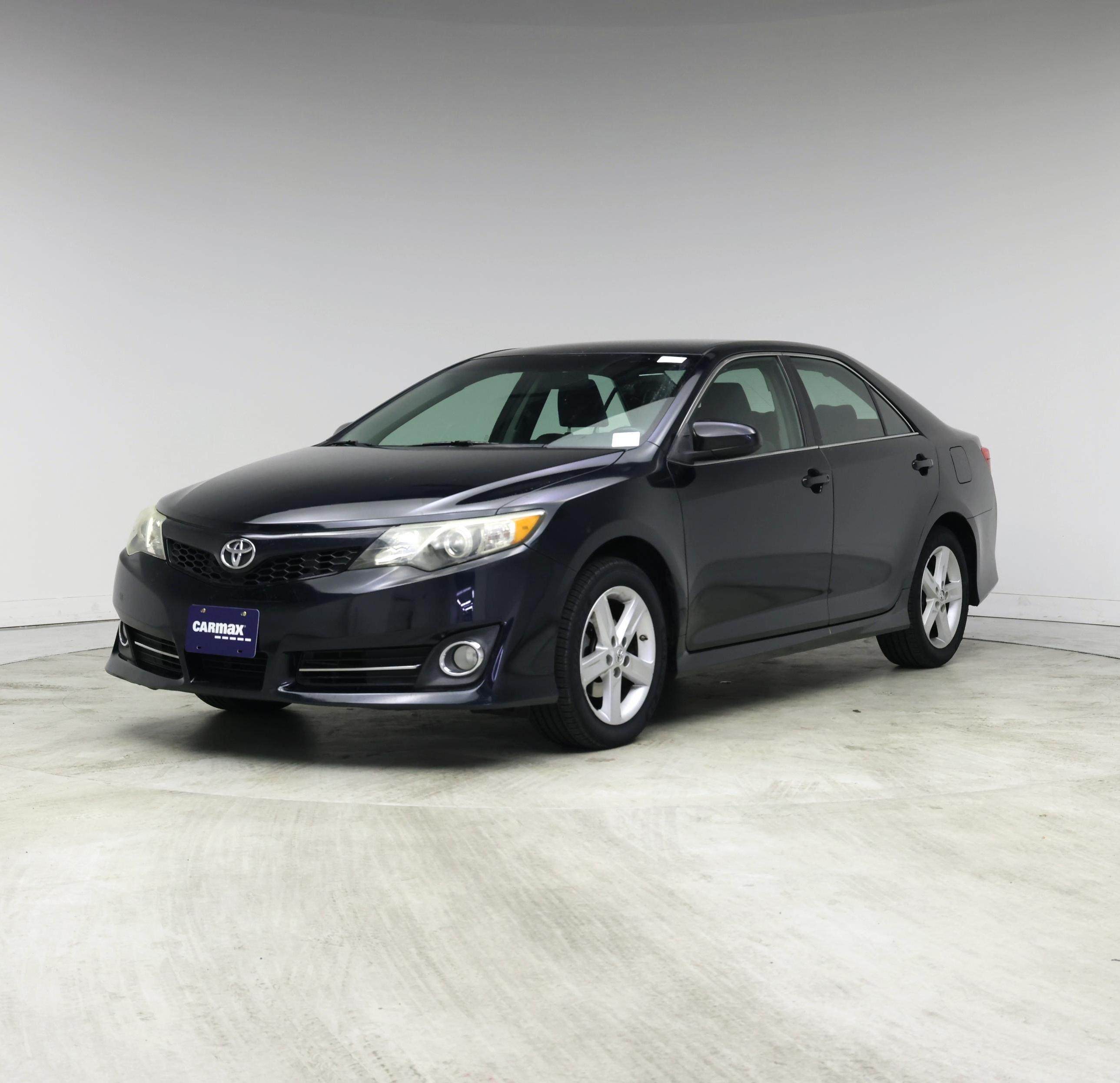 Thumbnail: 2014 Toyota Camry - 4