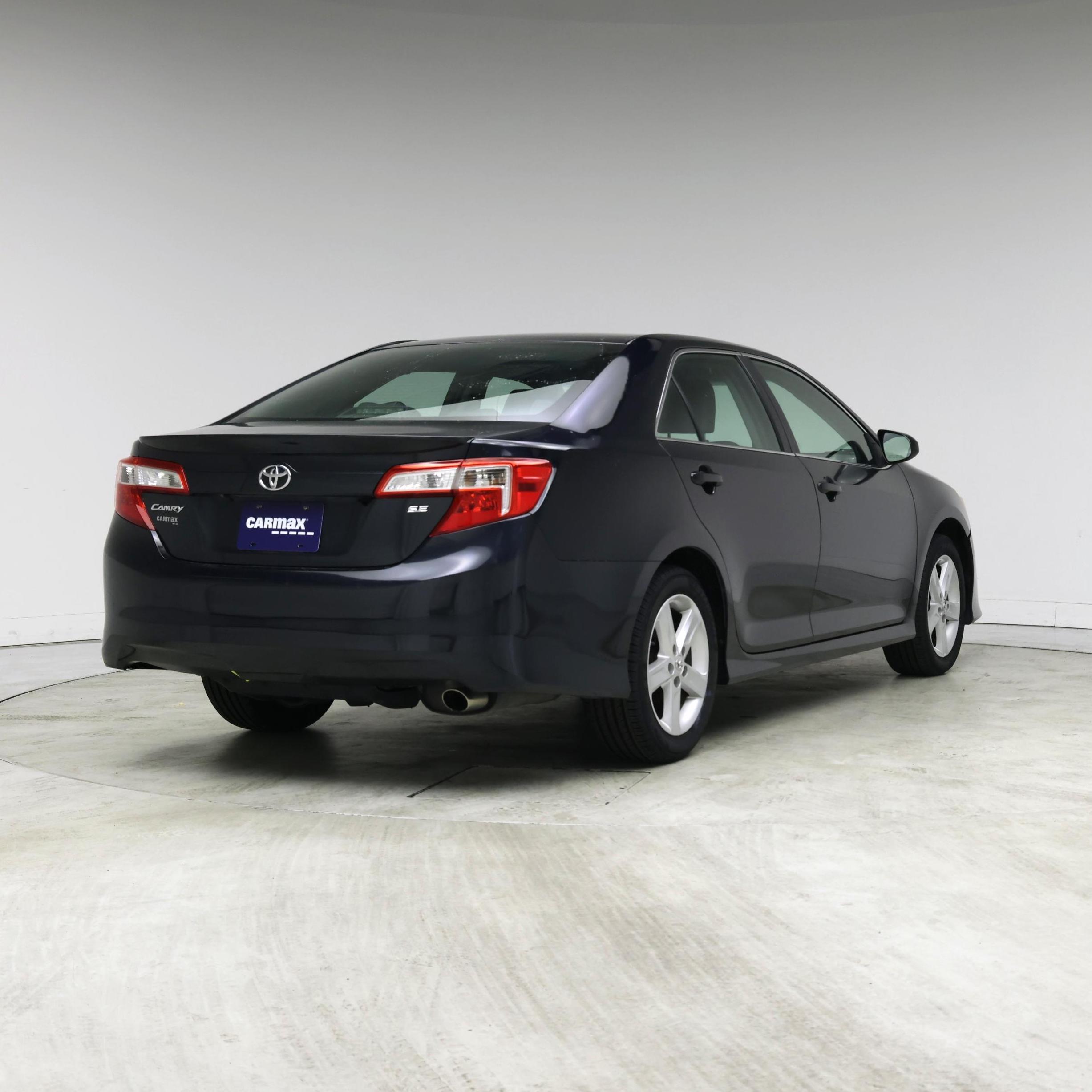 Thumbnail: 2014 Toyota Camry - 8