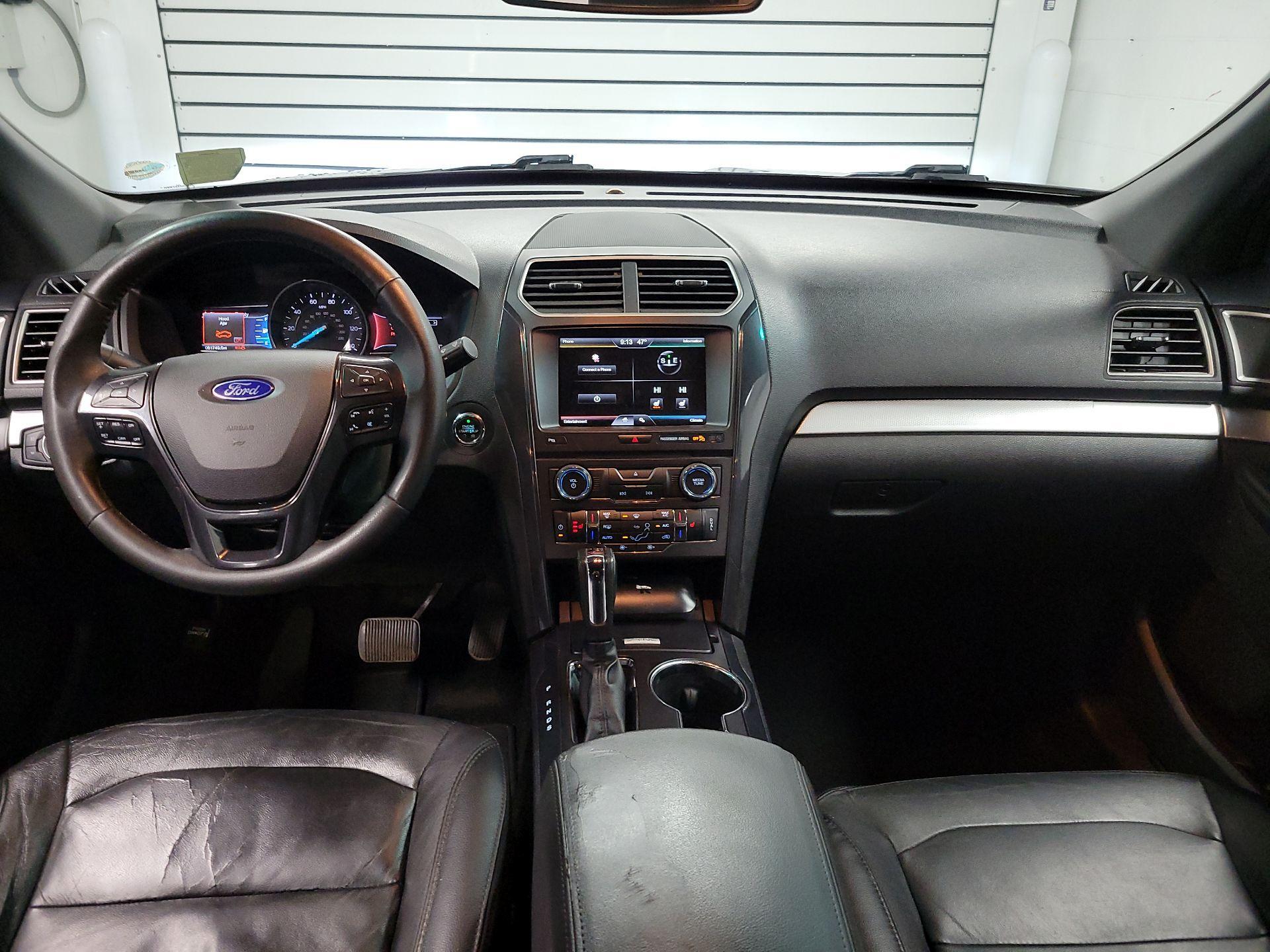 Thumbnail: 2016 Ford Explorer - 9