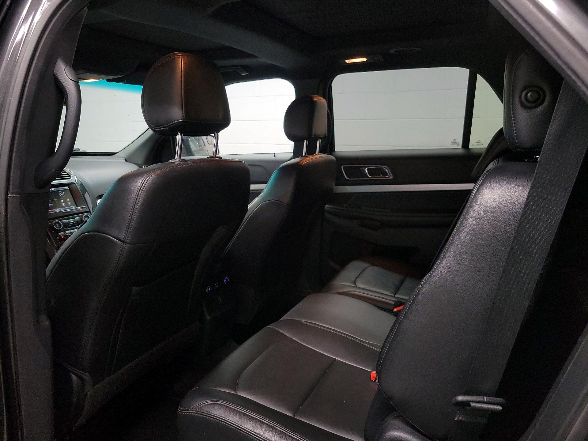 Thumbnail: 2016 Ford Explorer - 19