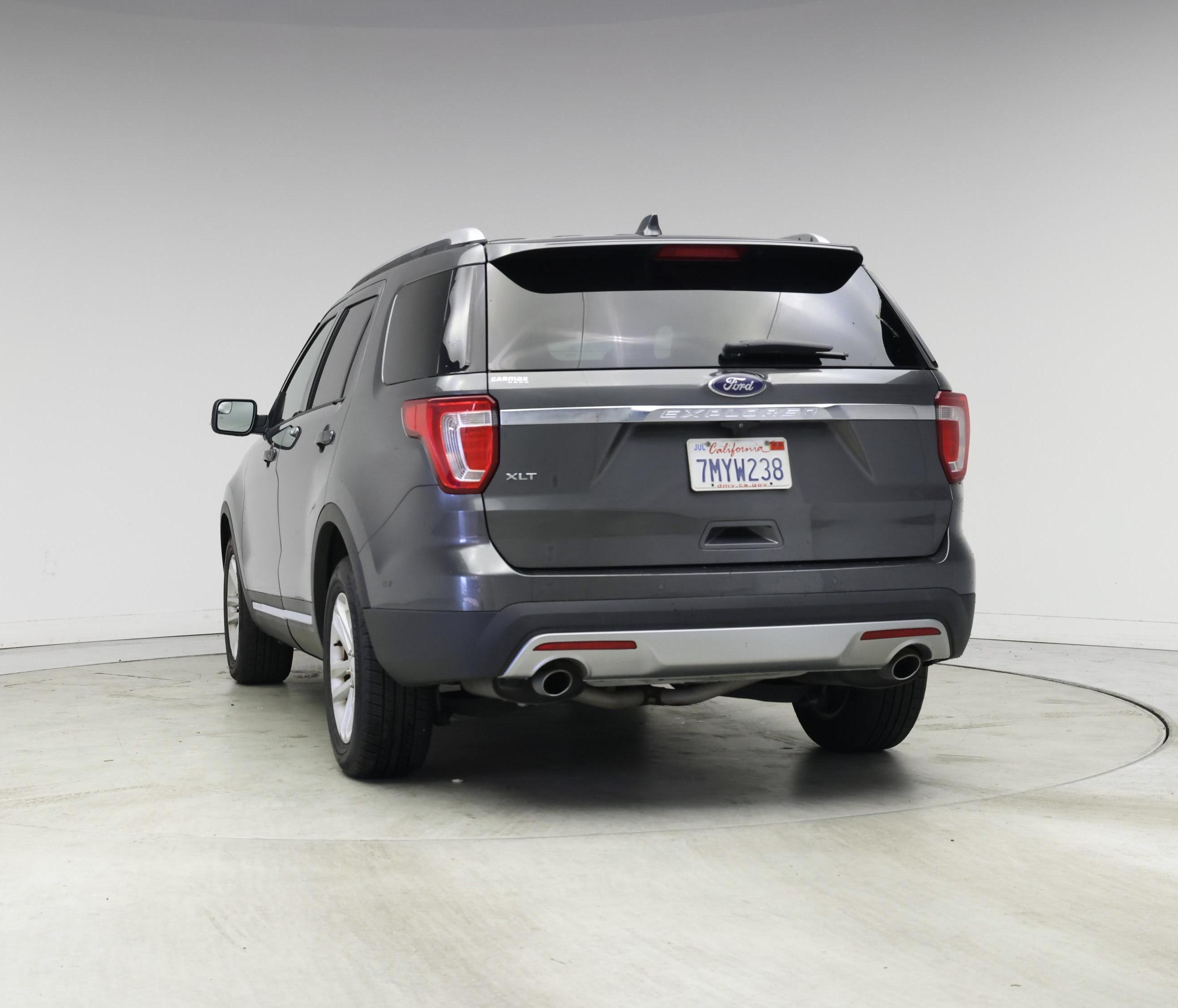 Thumbnail: 2016 Ford Explorer - 6