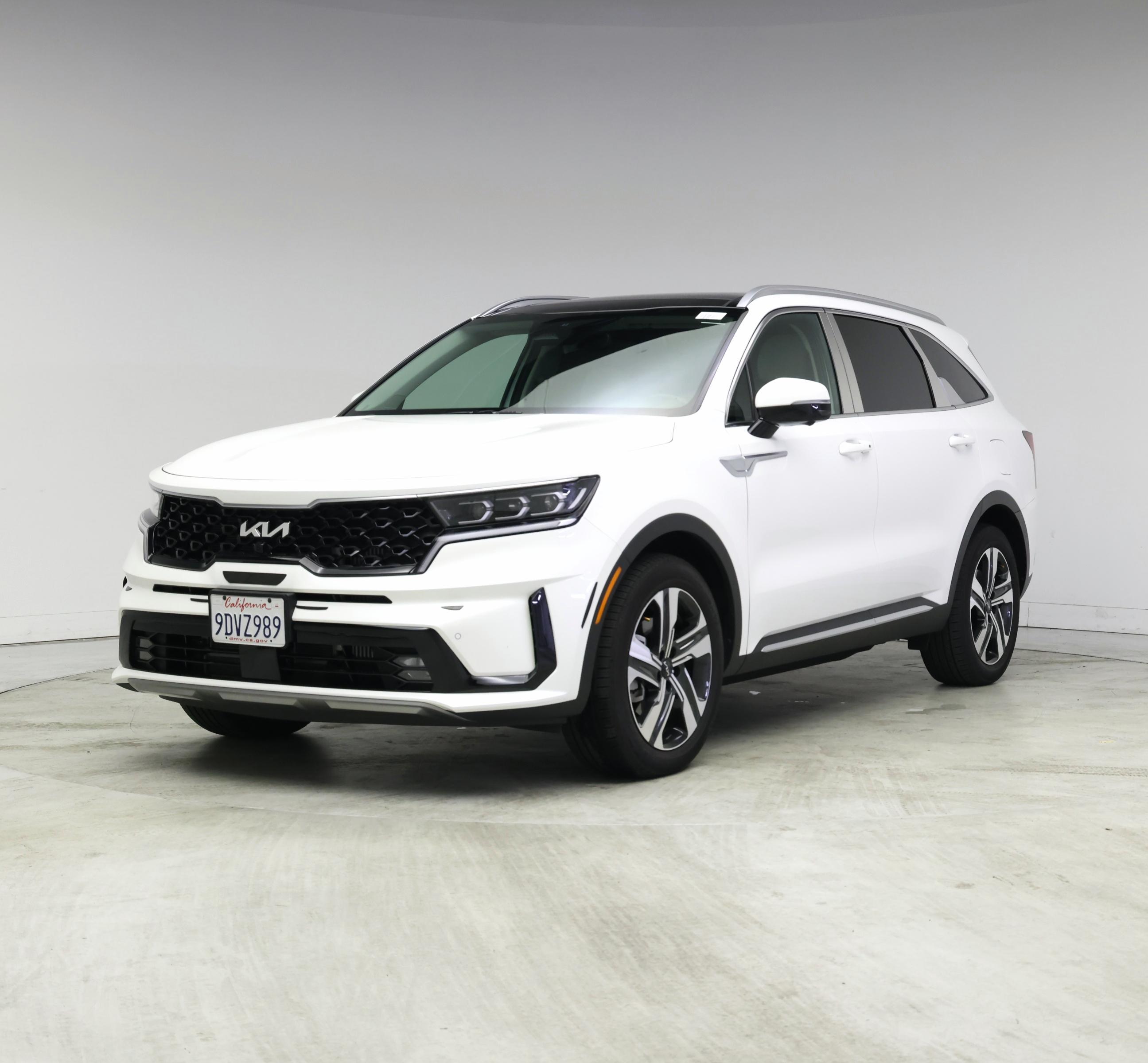 Thumbnail: 2023 Kia Sorento - 4