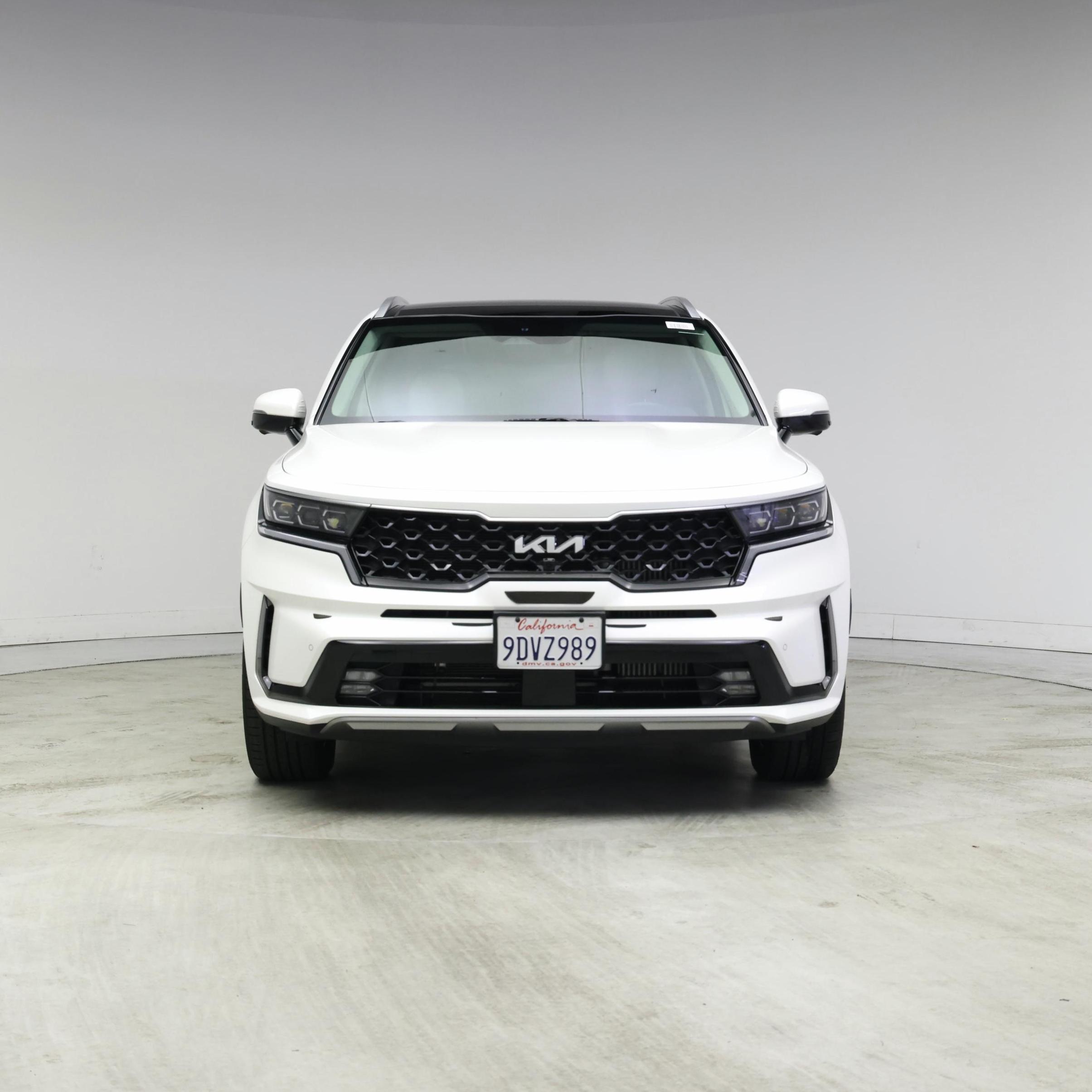 Thumbnail: 2023 Kia Sorento - 5