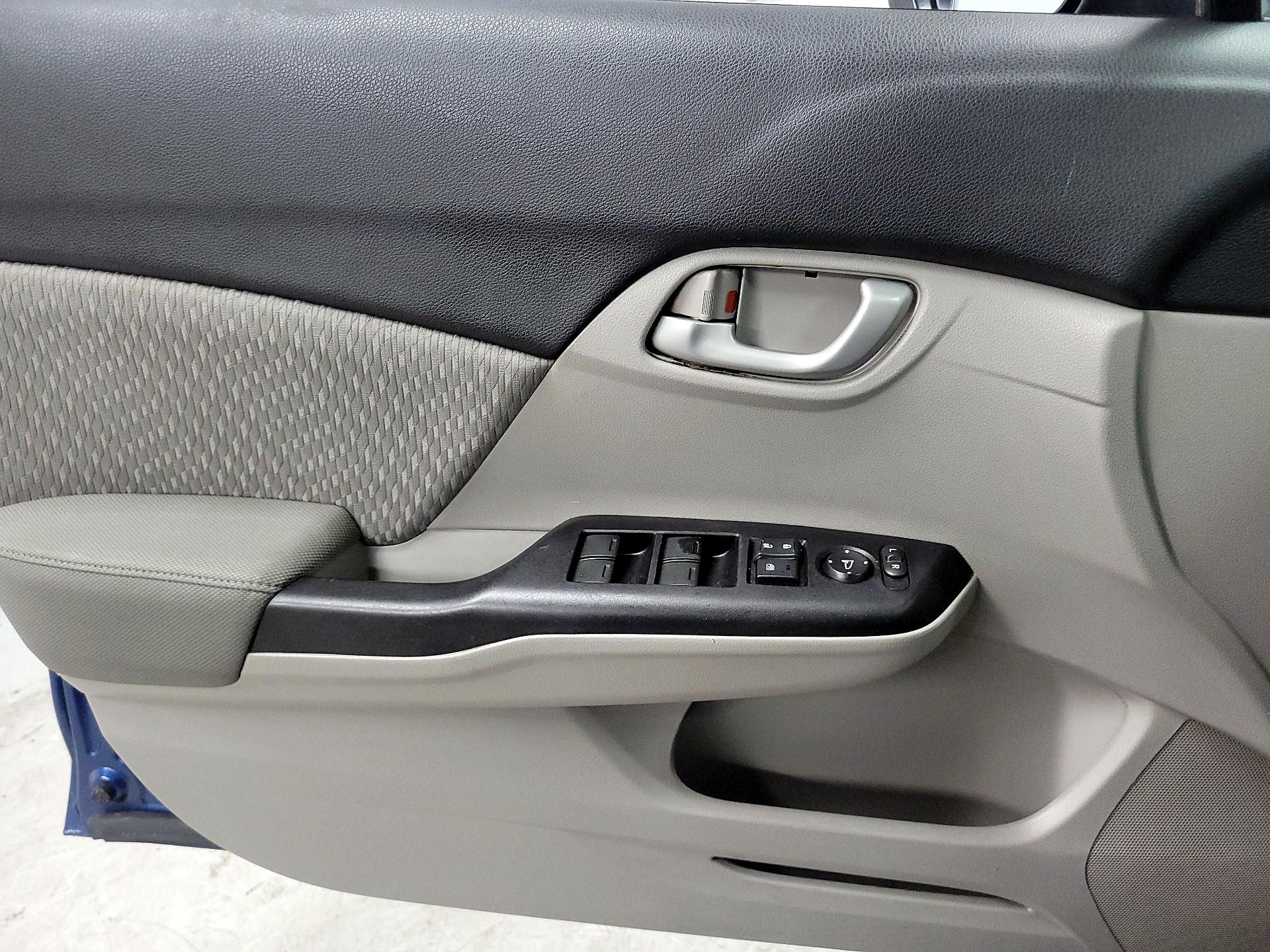 Thumbnail: 2015 Honda Civic - 12