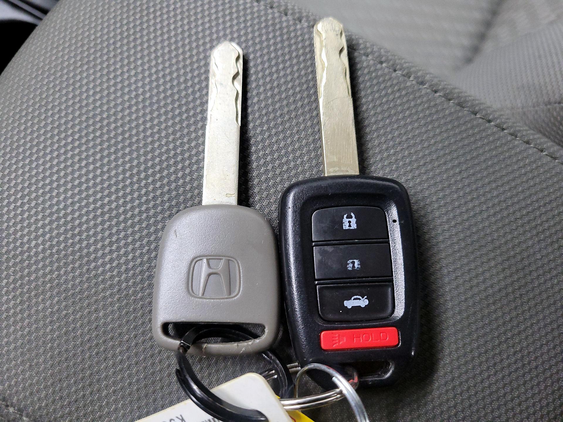 Thumbnail: 2015 Honda Civic - 20