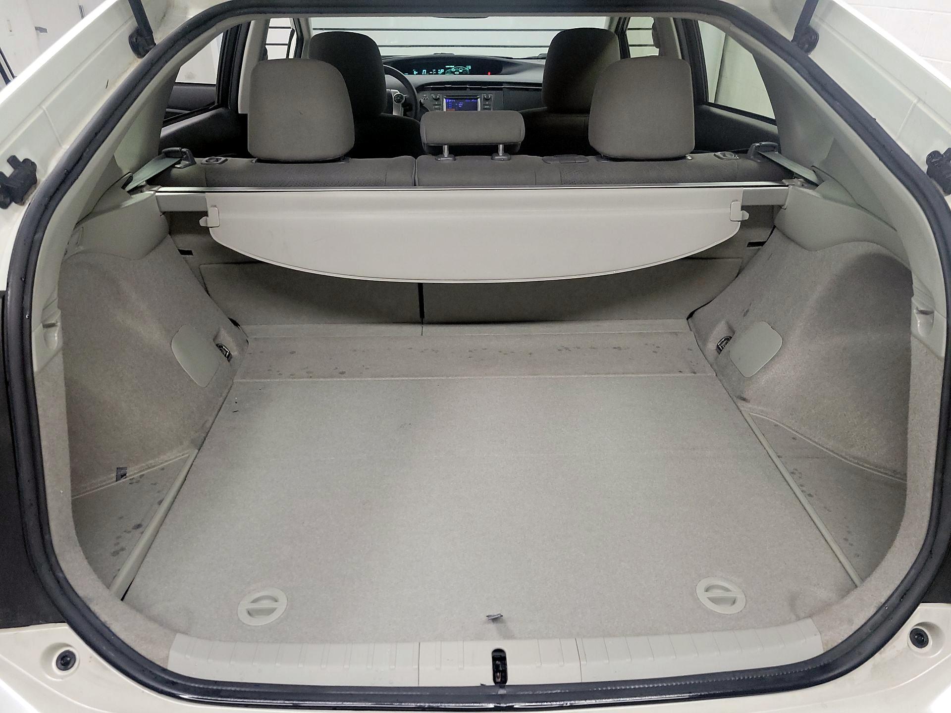 Thumbnail: 2015 Toyota Prius - 20