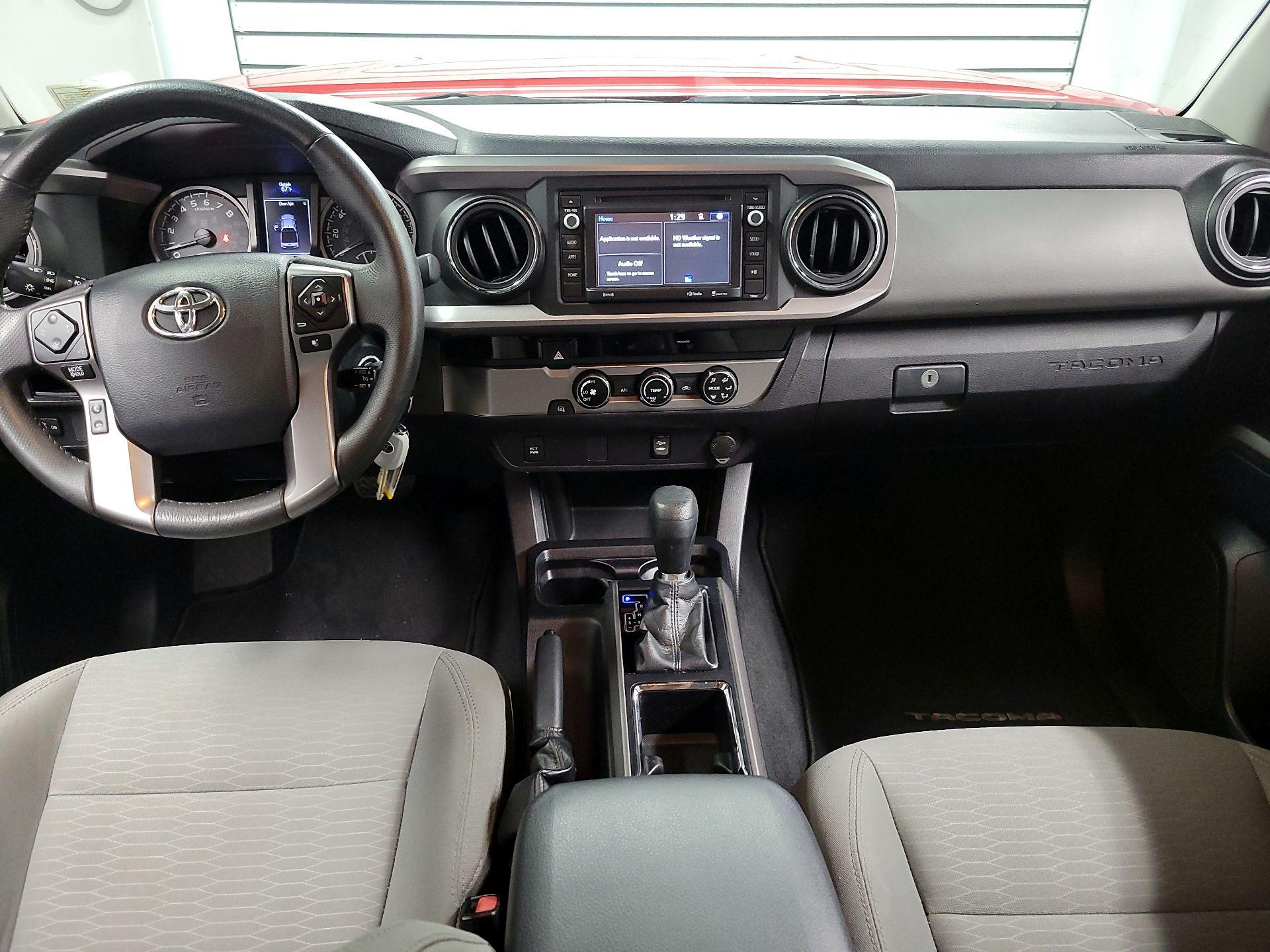 Thumbnail: 2017 Toyota Tacoma - 9