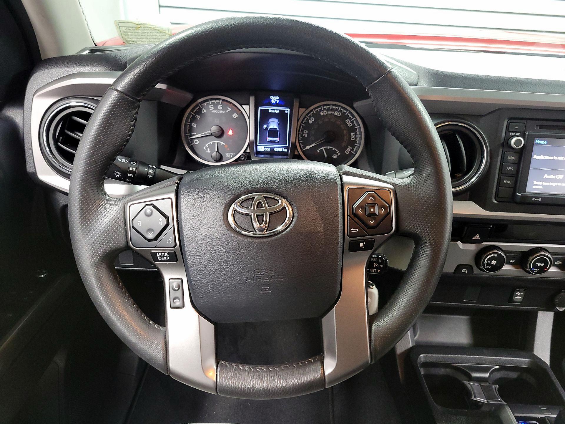 Thumbnail: 2017 Toyota Tacoma - 10