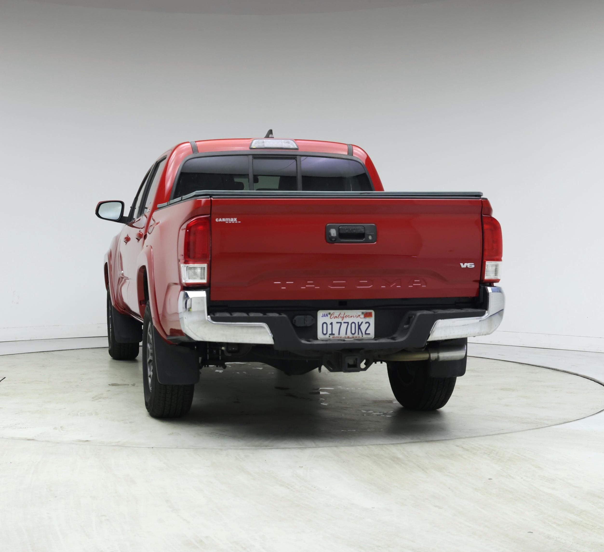 Thumbnail: 2017 Toyota Tacoma - 6