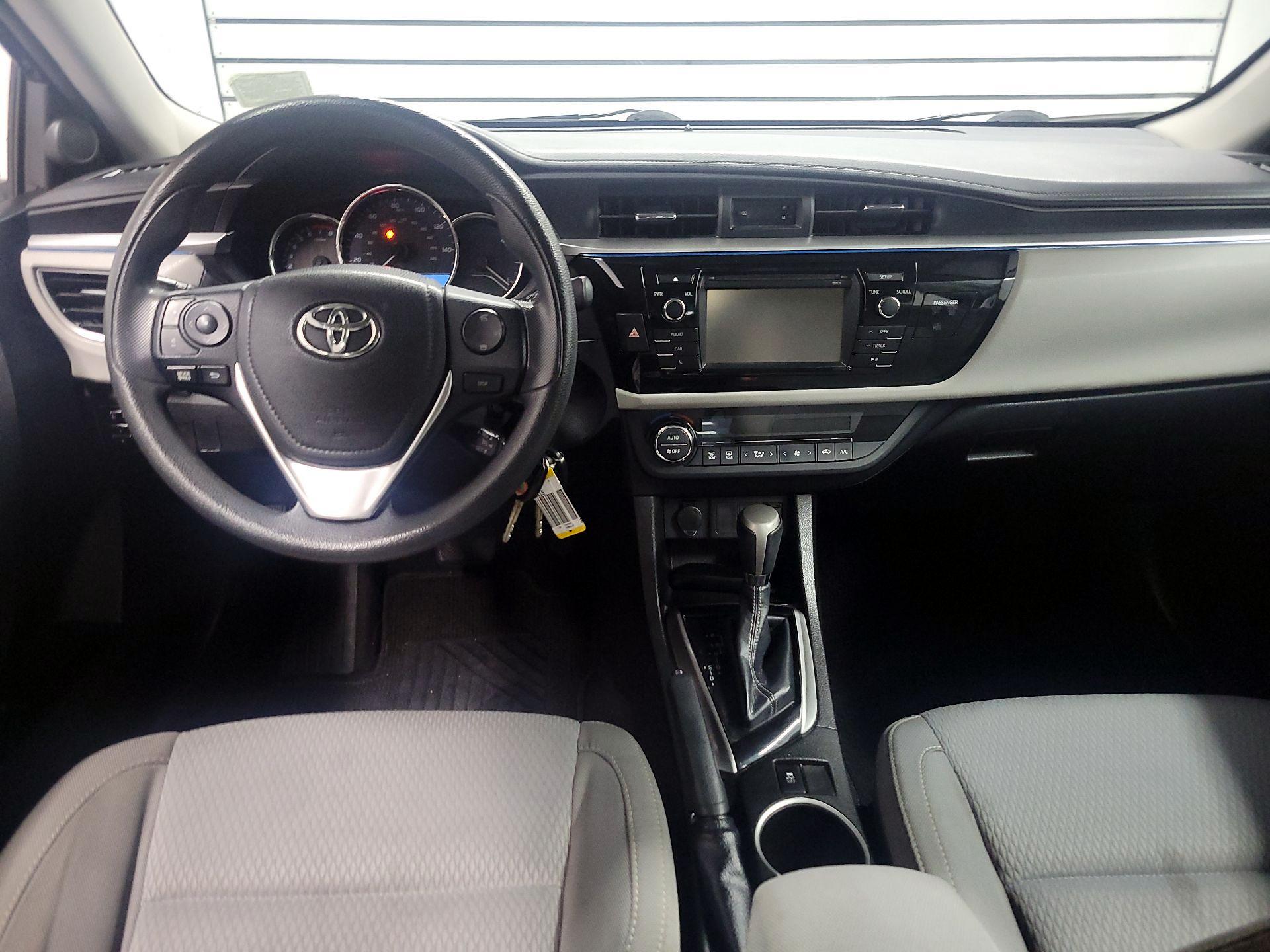 Thumbnail: 2016 Toyota Corolla - 9