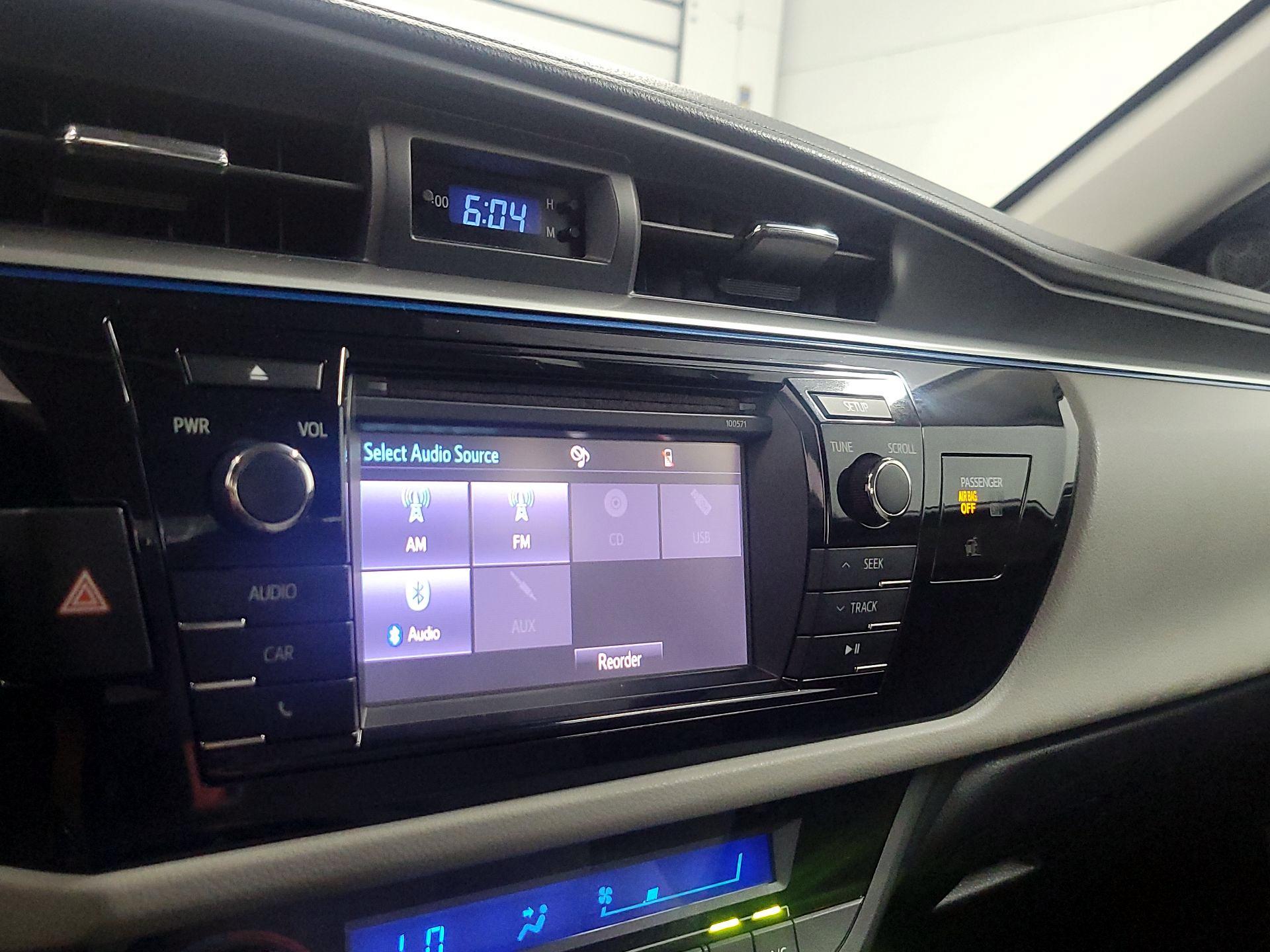 Thumbnail: 2016 Toyota Corolla - 15
