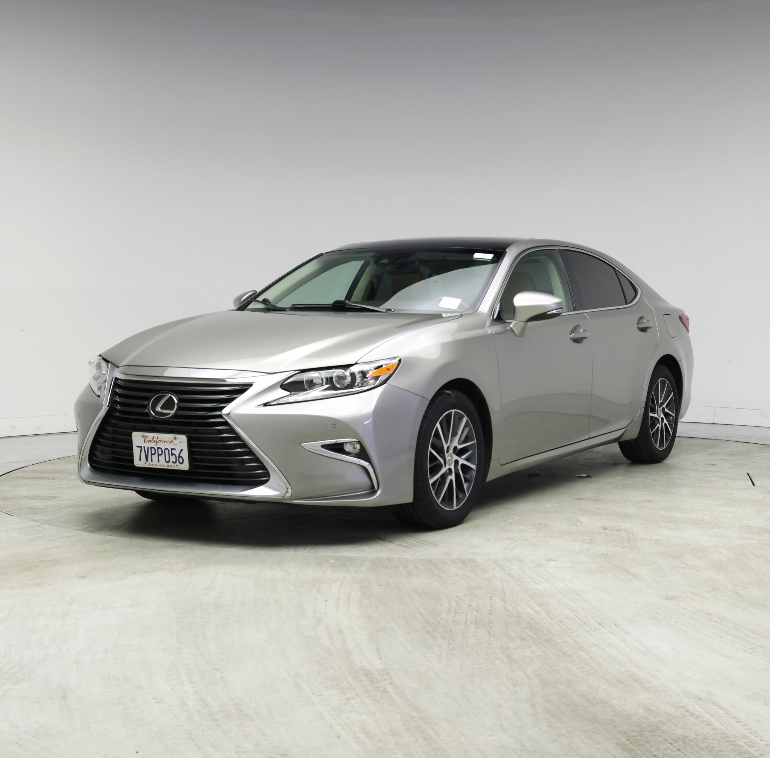 Thumbnail: 2016 Lexus ES - 4