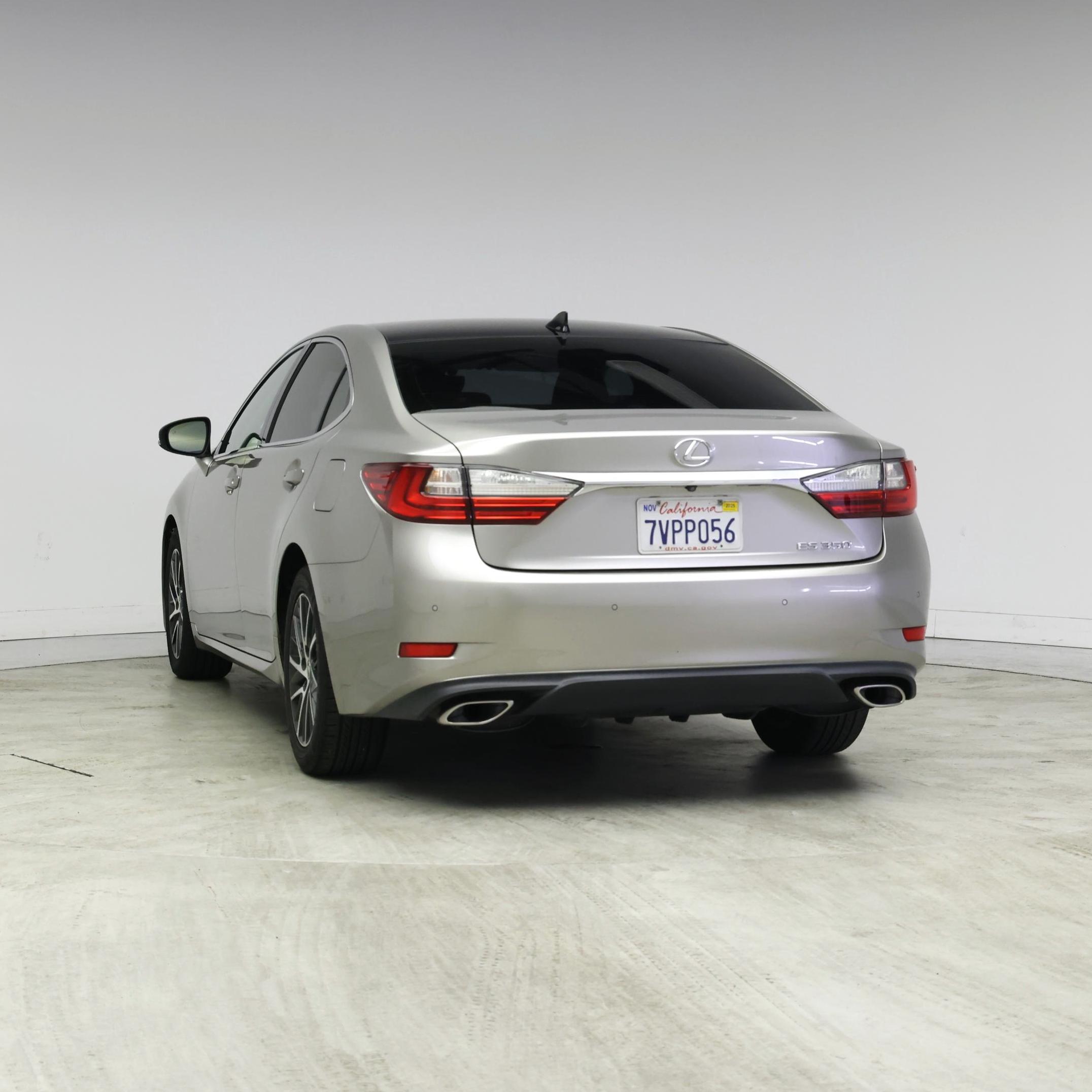 Thumbnail: 2016 Lexus ES - 6