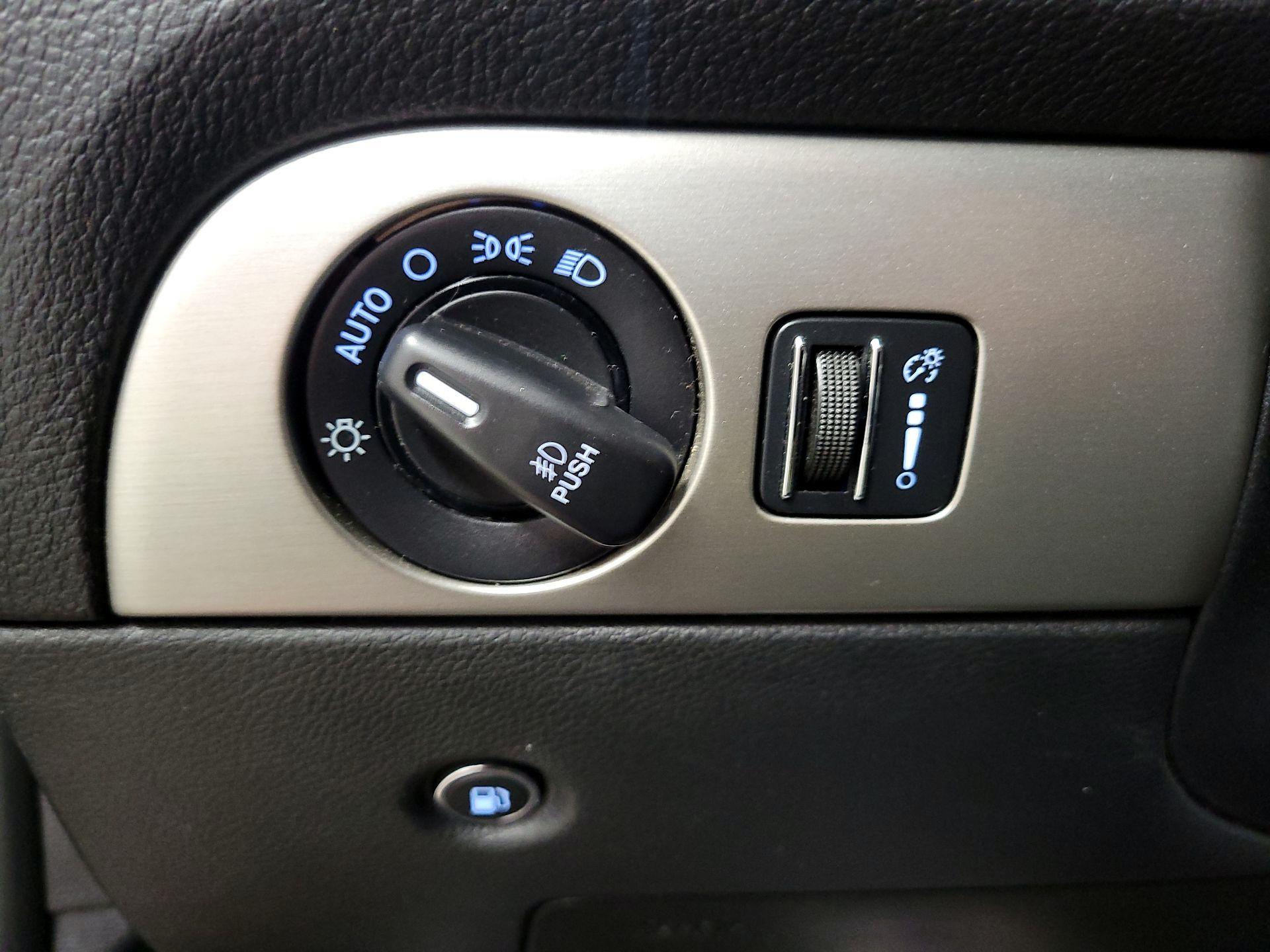 Thumbnail: 2015 Dodge Durango - 13