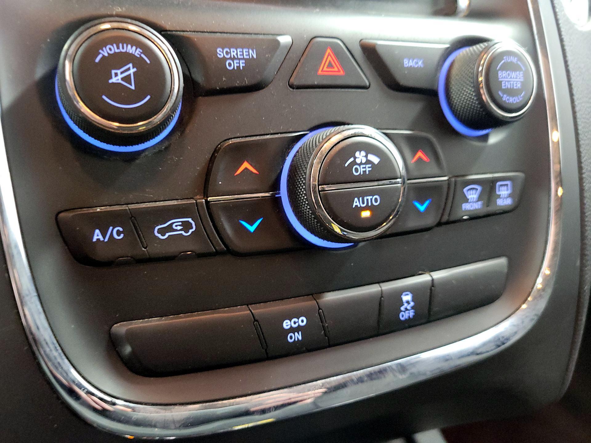 Thumbnail: 2015 Dodge Durango - 15