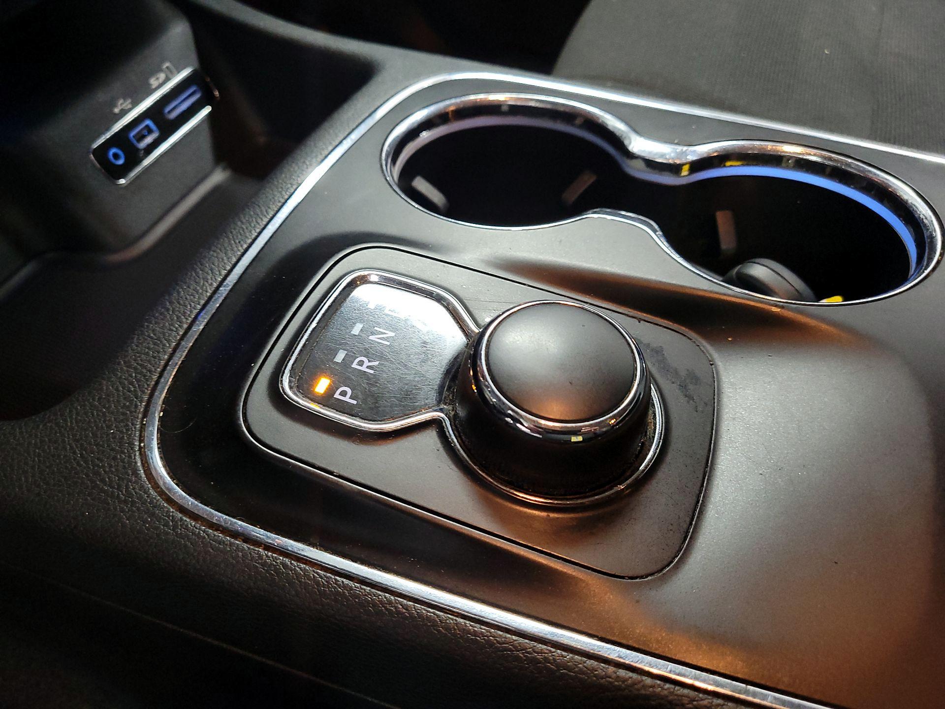 Thumbnail: 2015 Dodge Durango - 16