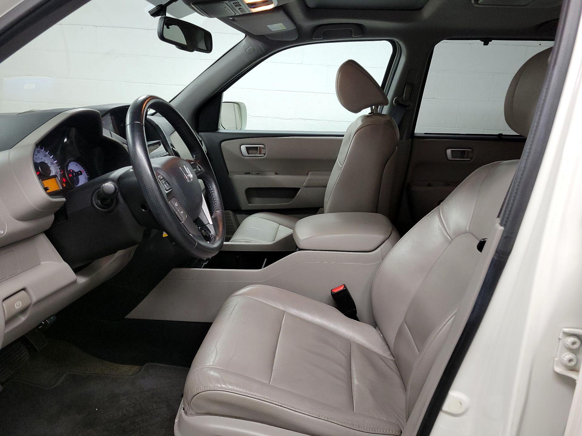Thumbnail: 2014 Honda Pilot - 11