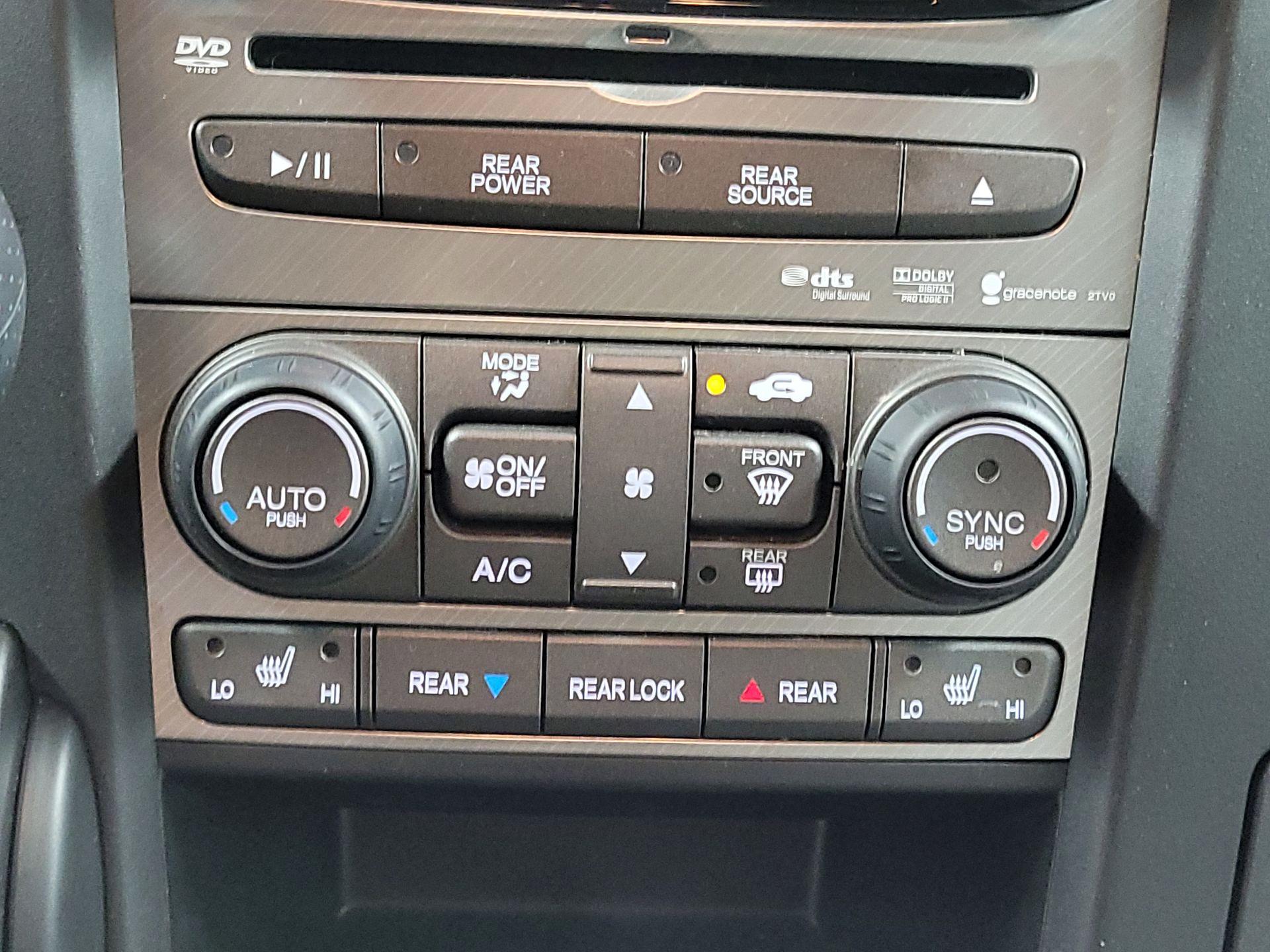 Thumbnail: 2014 Honda Pilot - 15