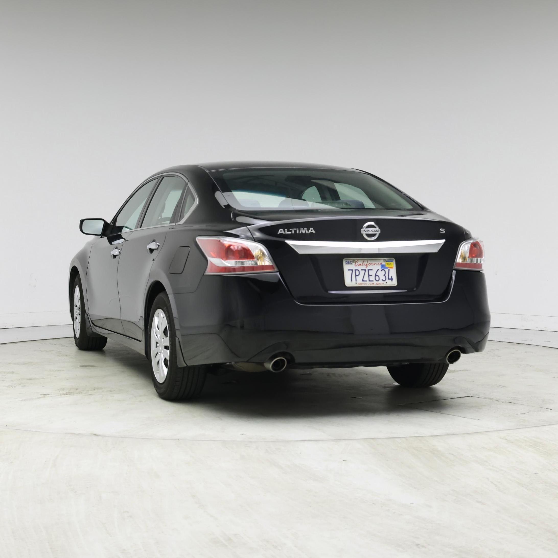 Thumbnail: 2015 Nissan Altima - 2