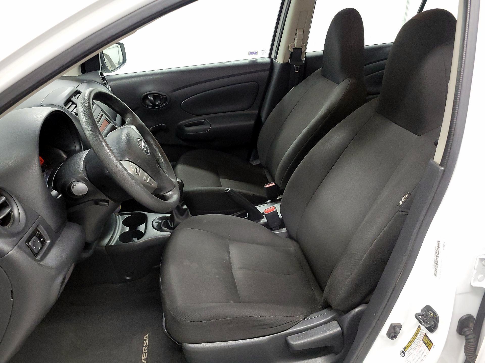 Thumbnail: 2016 Nissan Versa - 11